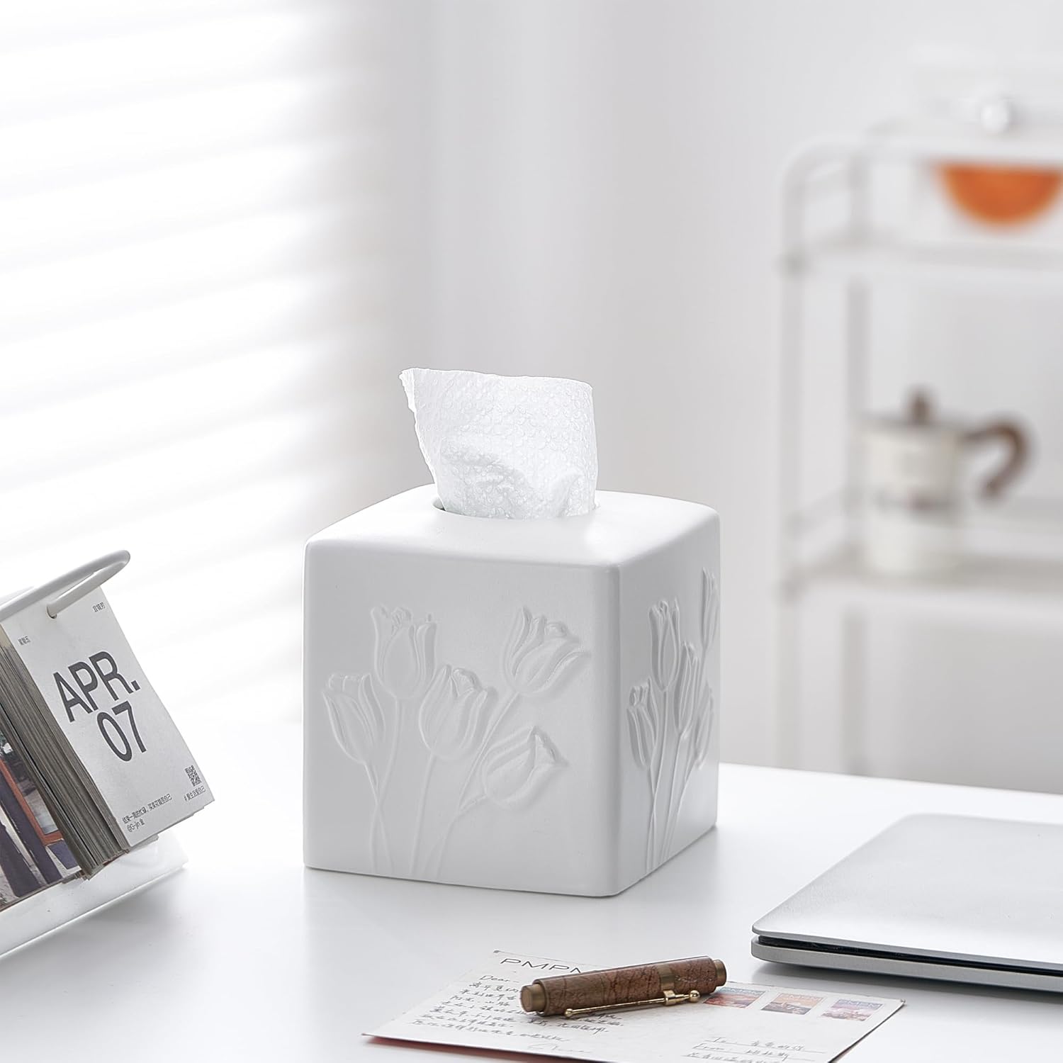 Ceramic Tulips Tissue Box Cover / White / Large