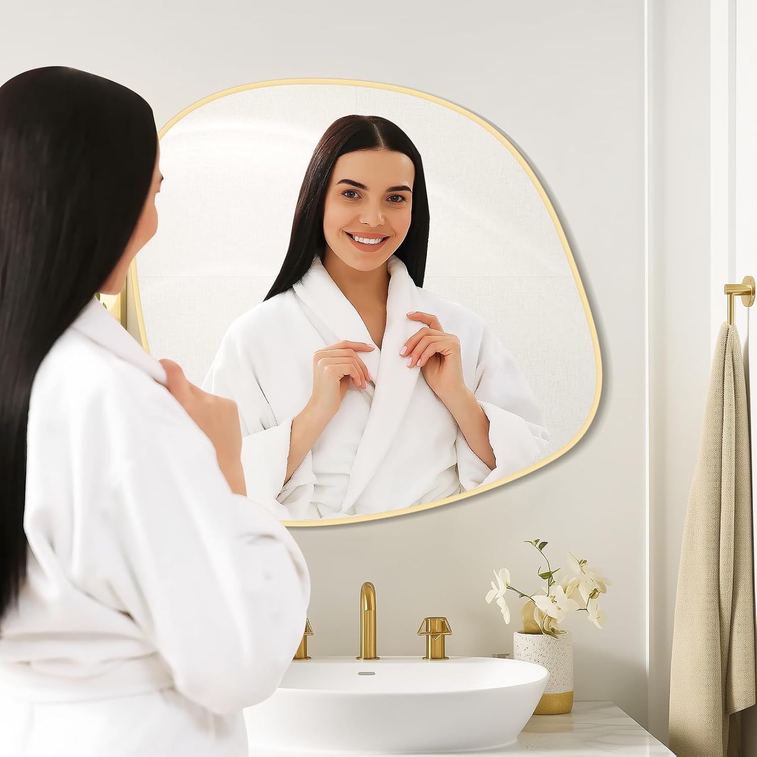 Irregular Wall Mirror / Gold New / 27"L x 26"W