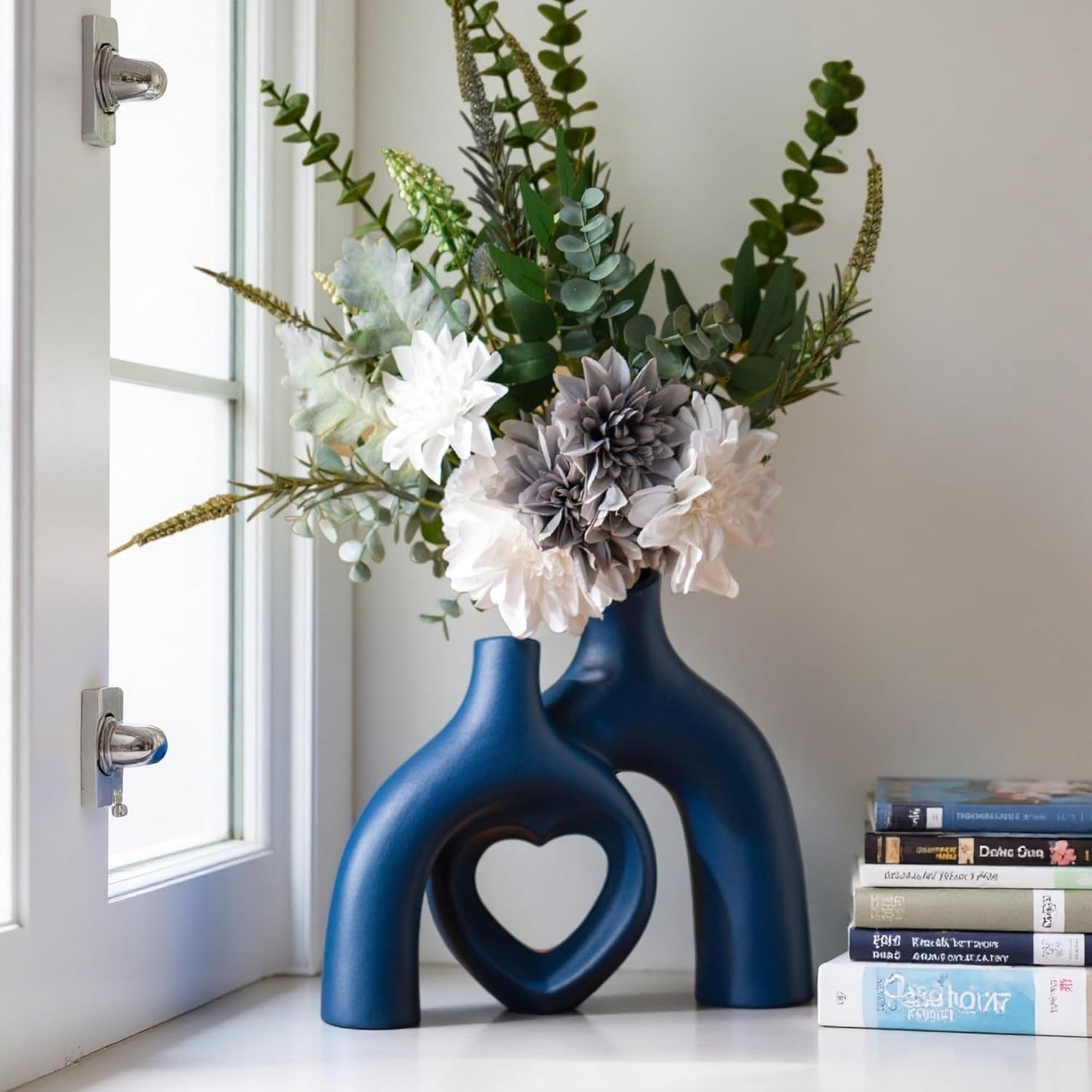 Snuggle Hollow Decorative Ceramic Vase / Heart - Navy Blue / 8.3 Inch