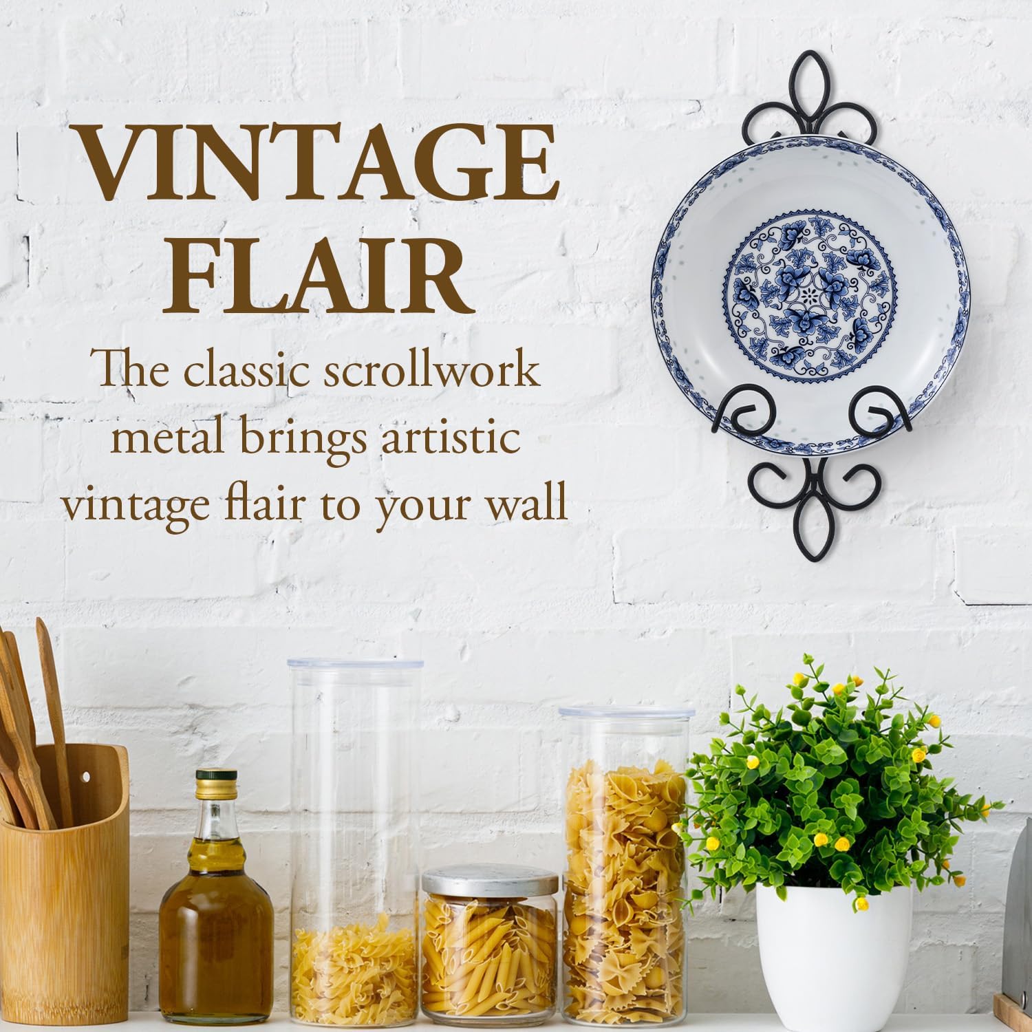 MyGift Wall Plate Hanger Holds Single 5.5 to 8 Inch Plates, Vertical Plate Holders, Decorative Metal Wire Platter Rack