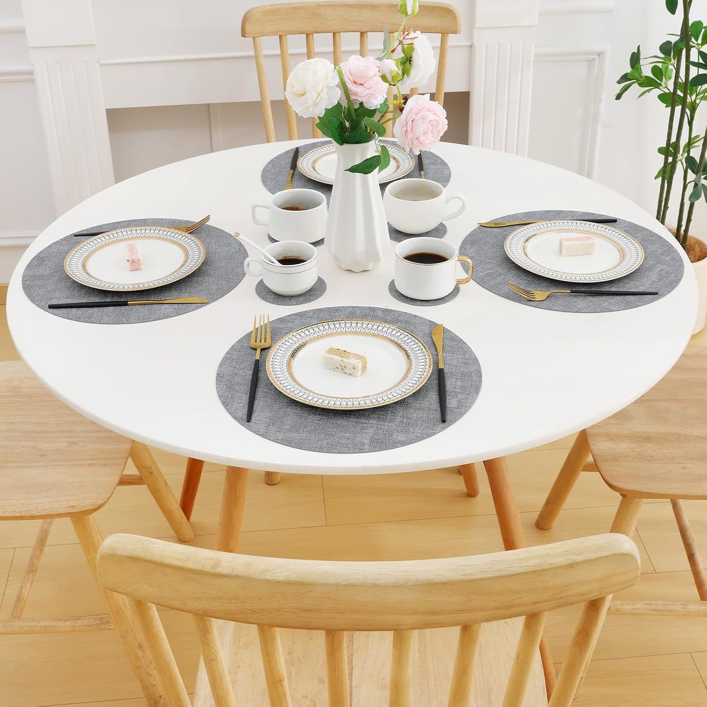 Homaxy Round Faux Leather Placemats and Coasters, Set of 8, Light Grey | Washable Dual-side Table Mats, Wipeable Place