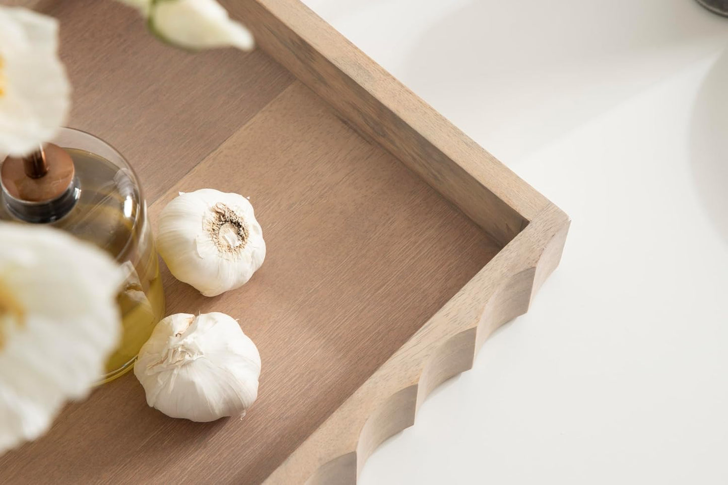 Modern Scalloped Serving Tray / Natural / 16 x 12