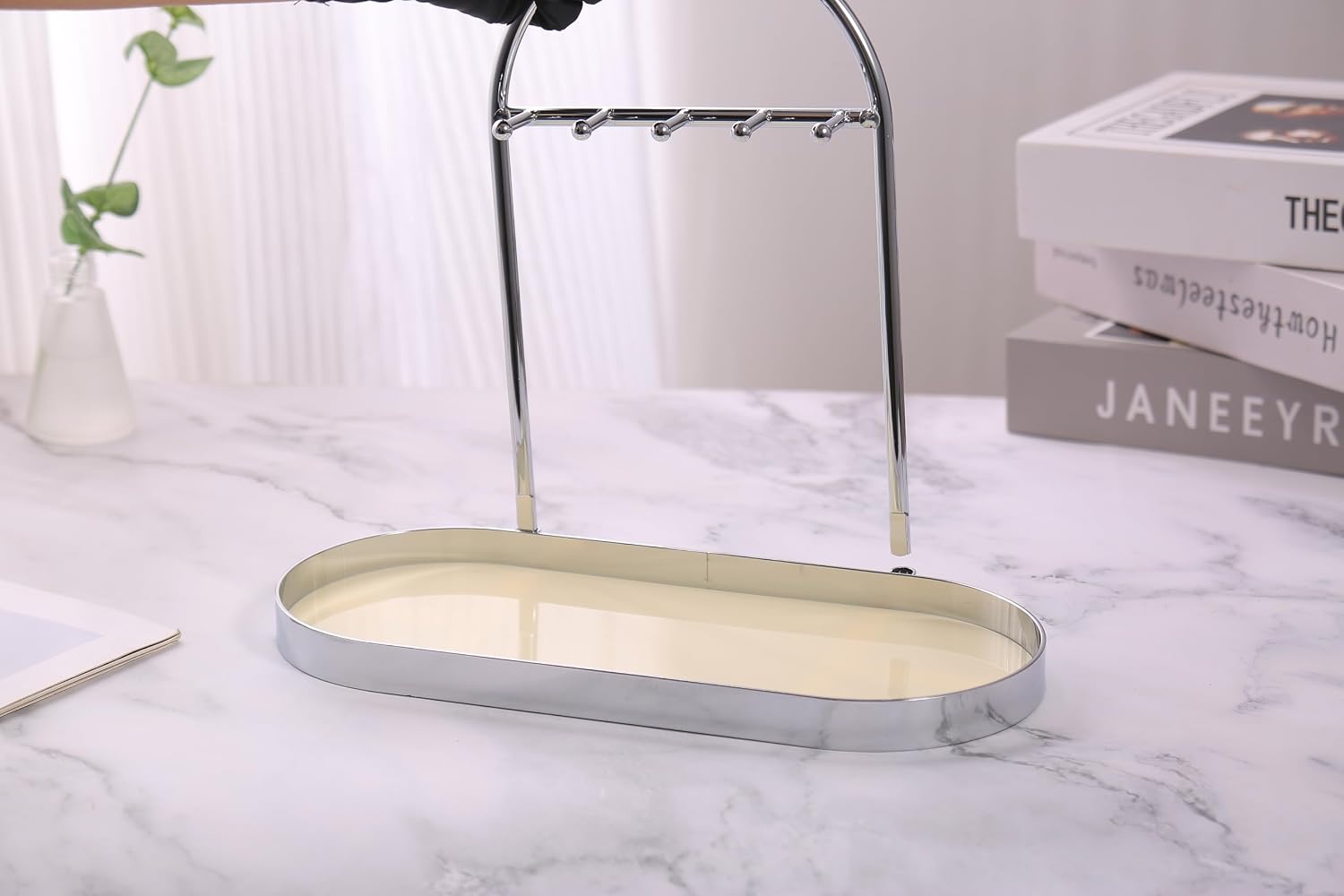 Metal Jewelry Organizer Stand & Key Holder Tray / Silver Creamy