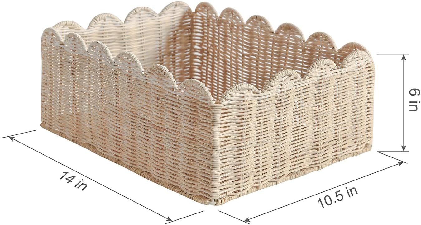Scalloped Basket / Hand Woven Baskets / Off White / M