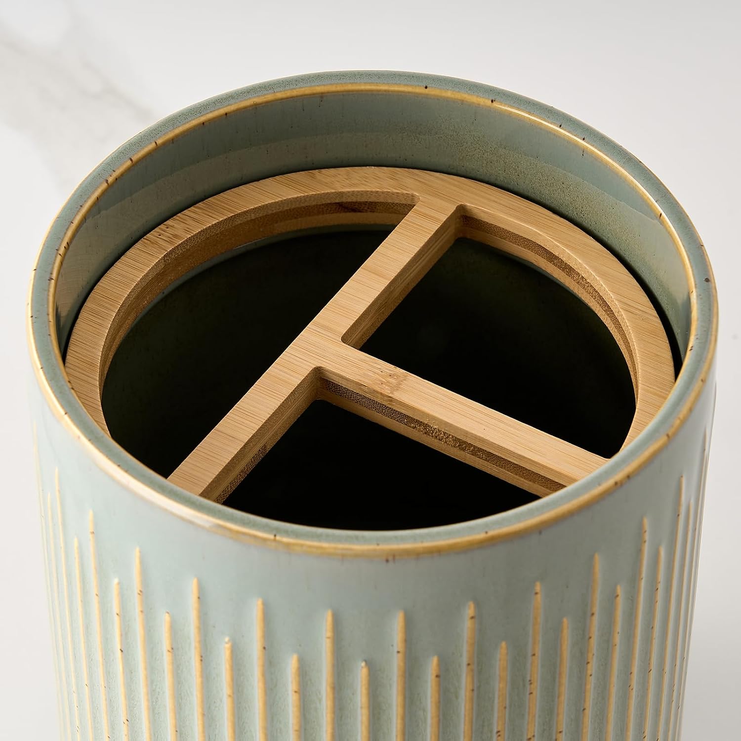JIEMEI HOME Kitchen Utensil Holder, Ceramic Stable Utensil Crock for Countertop, 7.2" Large Utensil Organizer with Cork