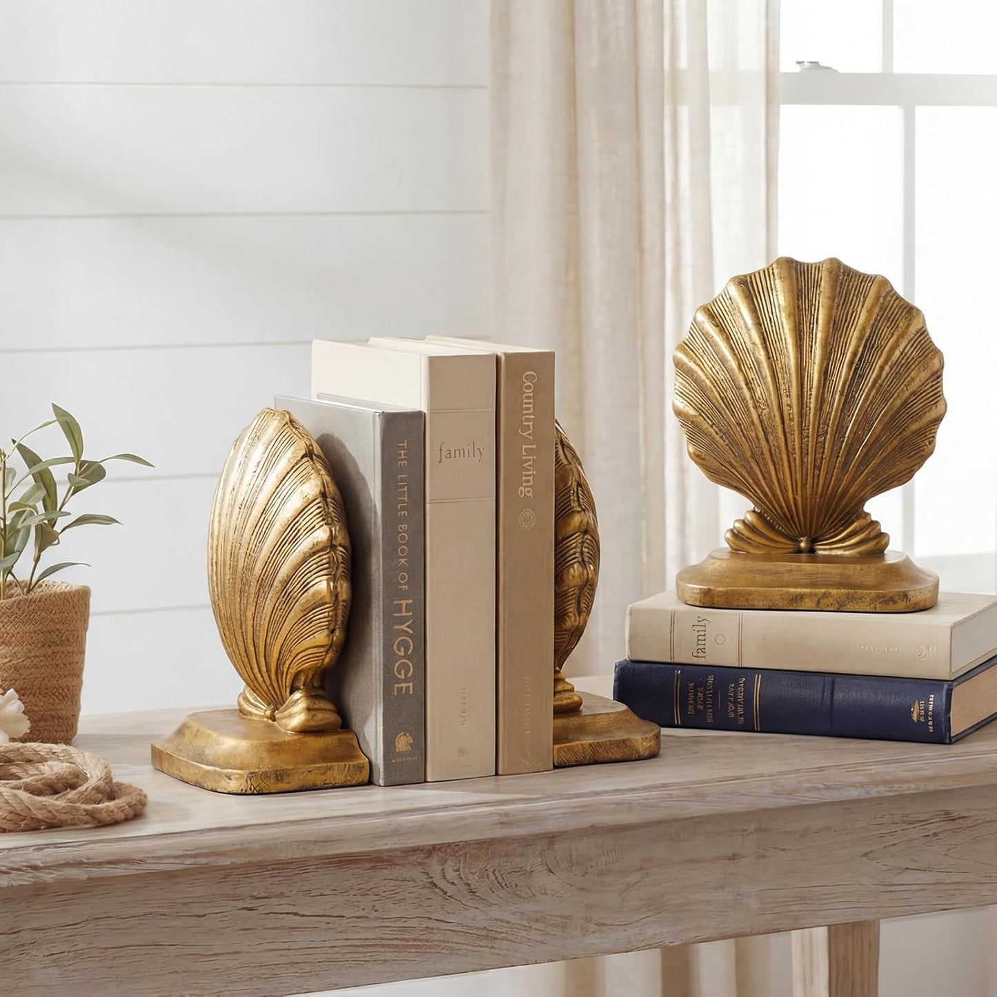Resin Seashell Book Ends / Gold