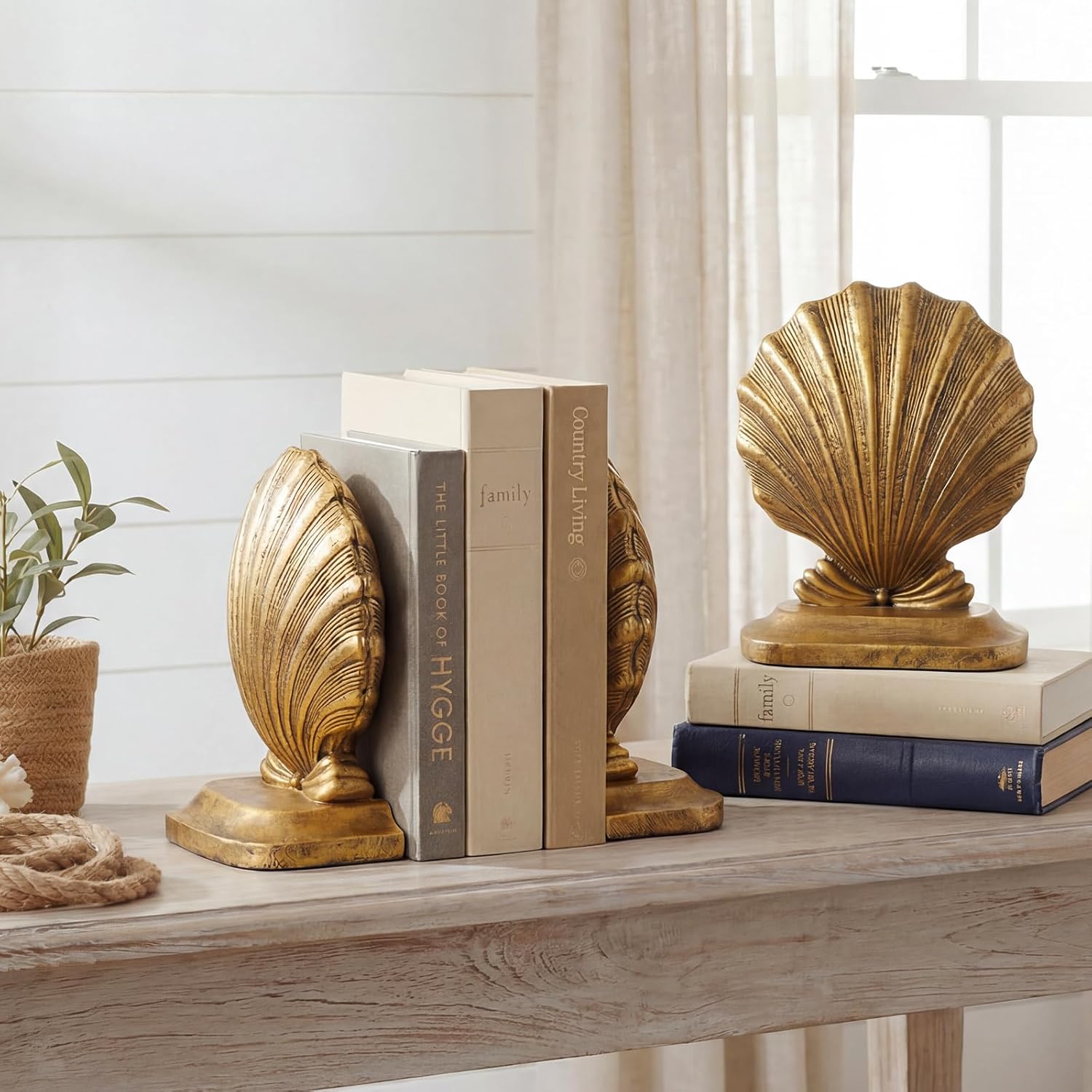 Resin Seashell Book Ends / Gold