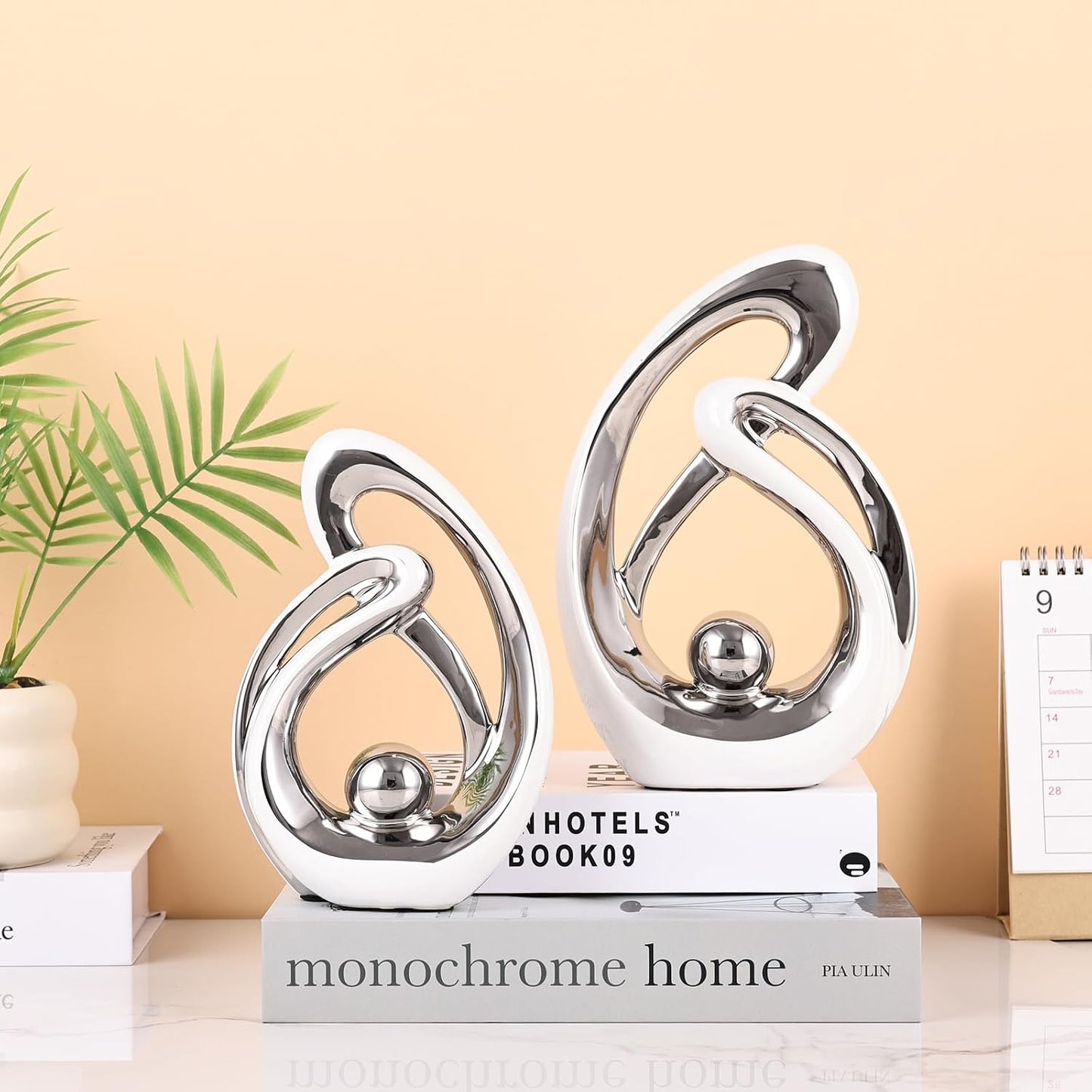Abstract Ceramic Statue / White Silver / Small / Set of 2