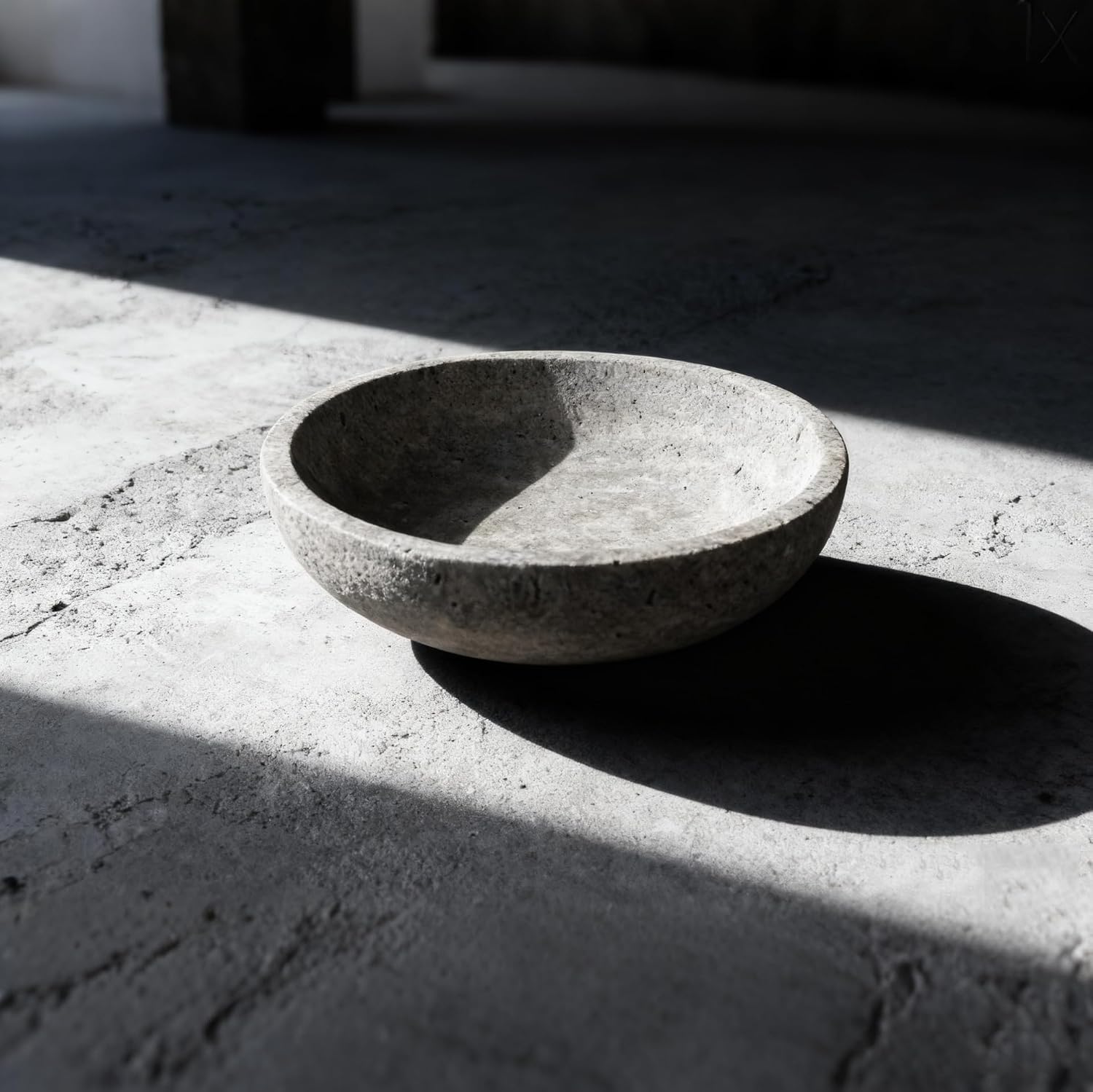 7.8" Modern Natural Stone Centerpiece for Industrial Home Decor / Silver-gray