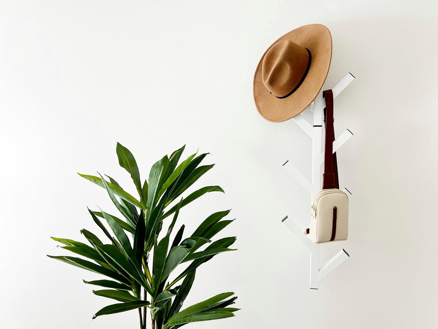 Coat Rack & Hat Rack – Modern Design – Wall Mounted – Stylish – (White)