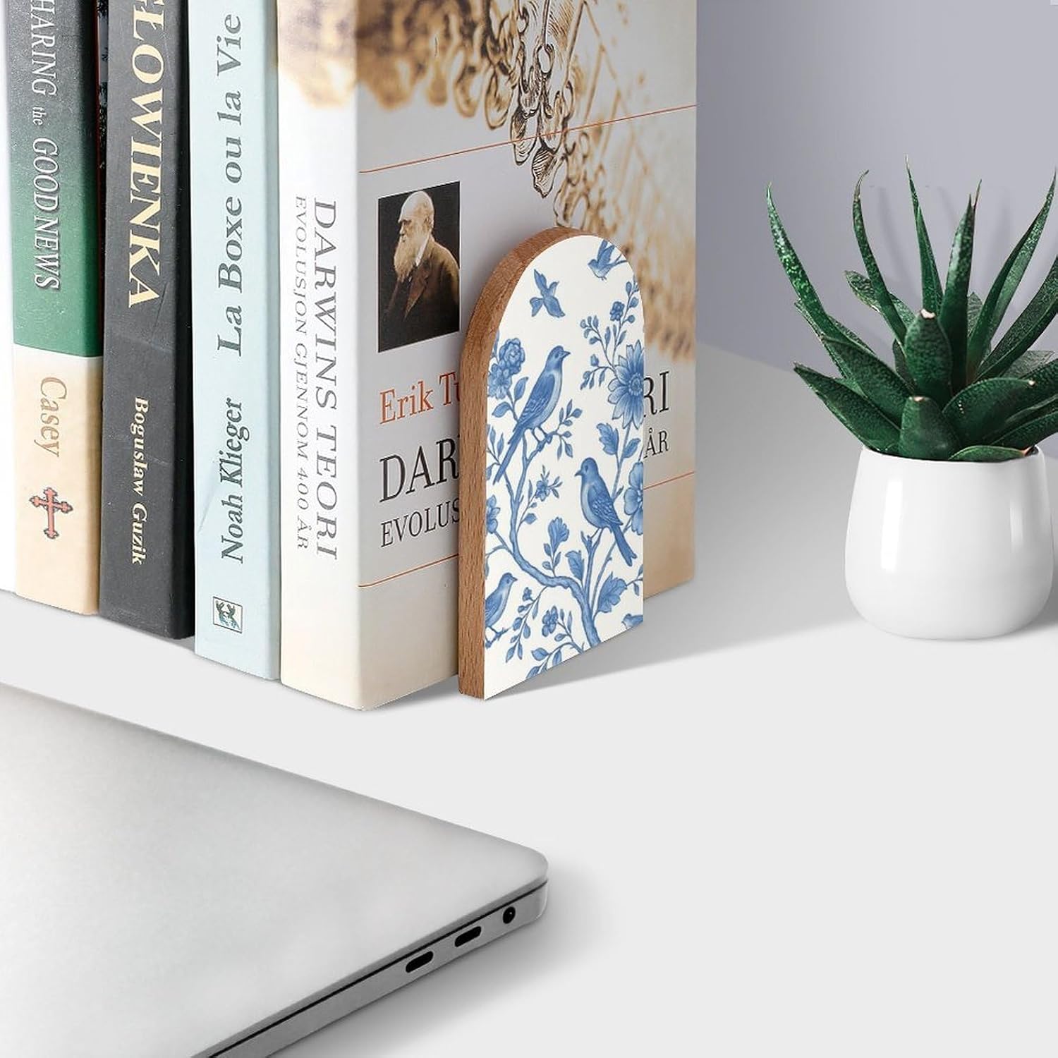 Blue and White Flowers Birds Book Ends Decorative Wood Bookends / Blue White Flowers Birds / 5 x 3.1