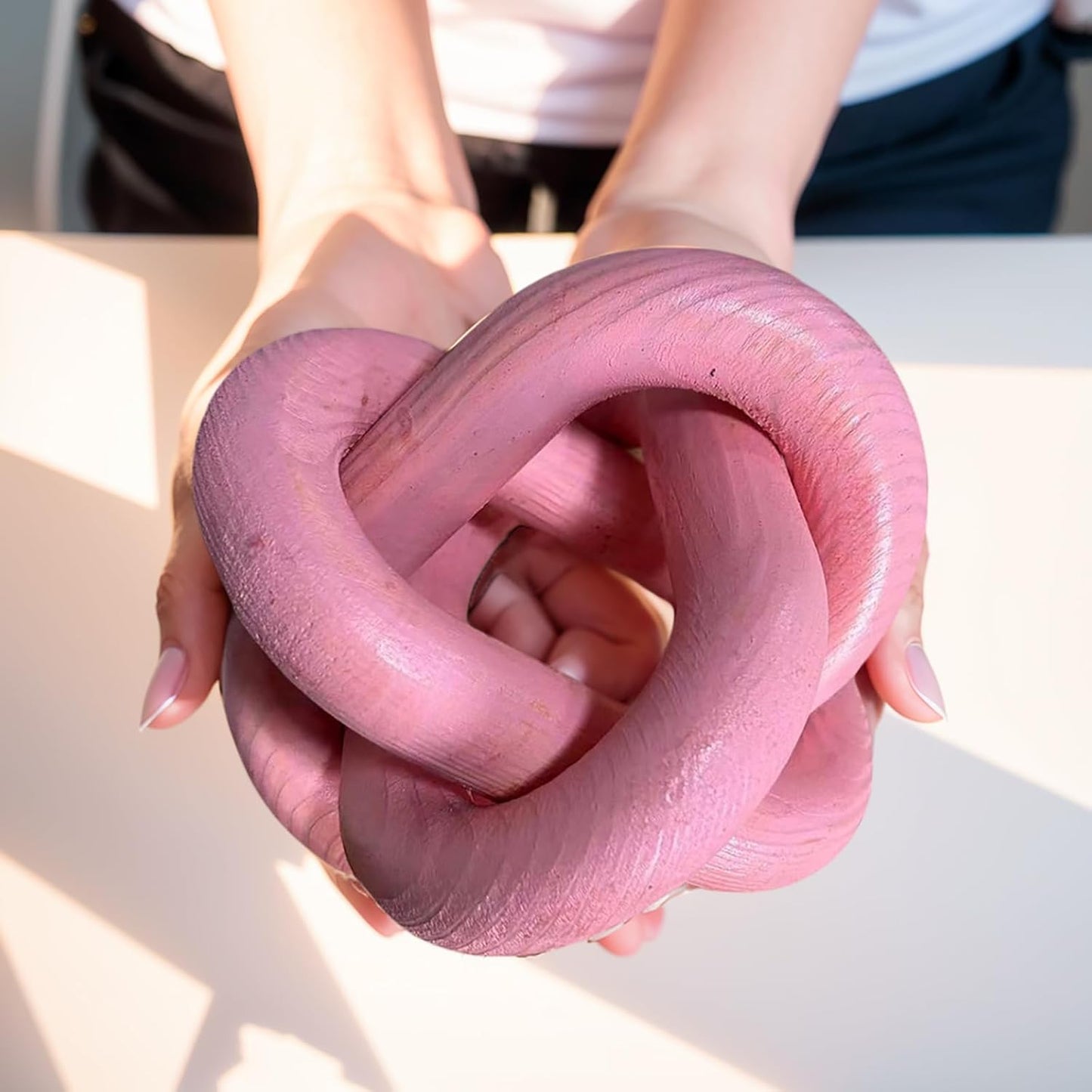 Wood Knot Chain Link Decor / Pink