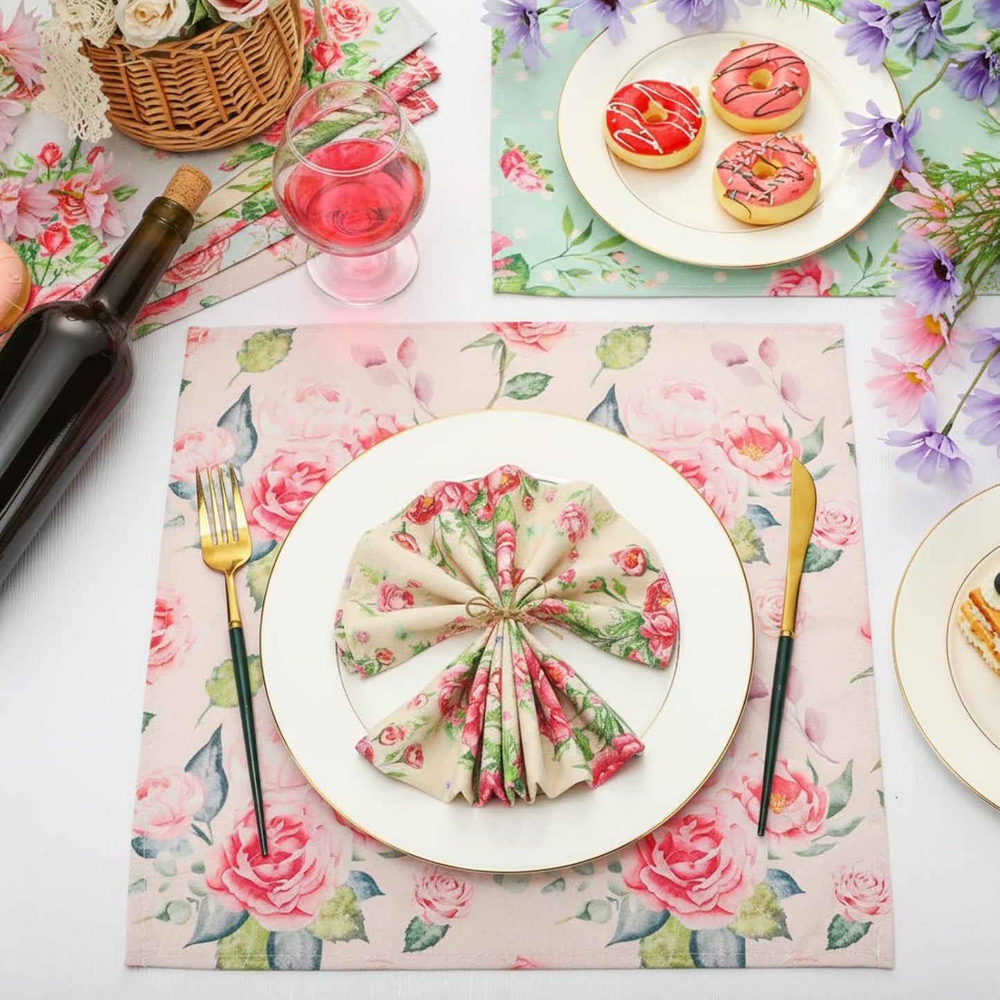 24 Pcs Cloth Napkins Bulk-15 x 15 Inch Soft Fabric Napkins Bulk Cloth Washable Reusable Plants Floral Square Napkin