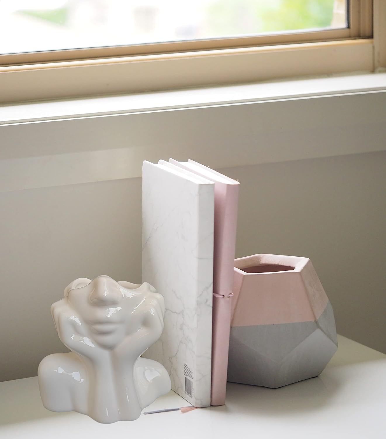 Face Vase Unique Ceramic Vase / White-a