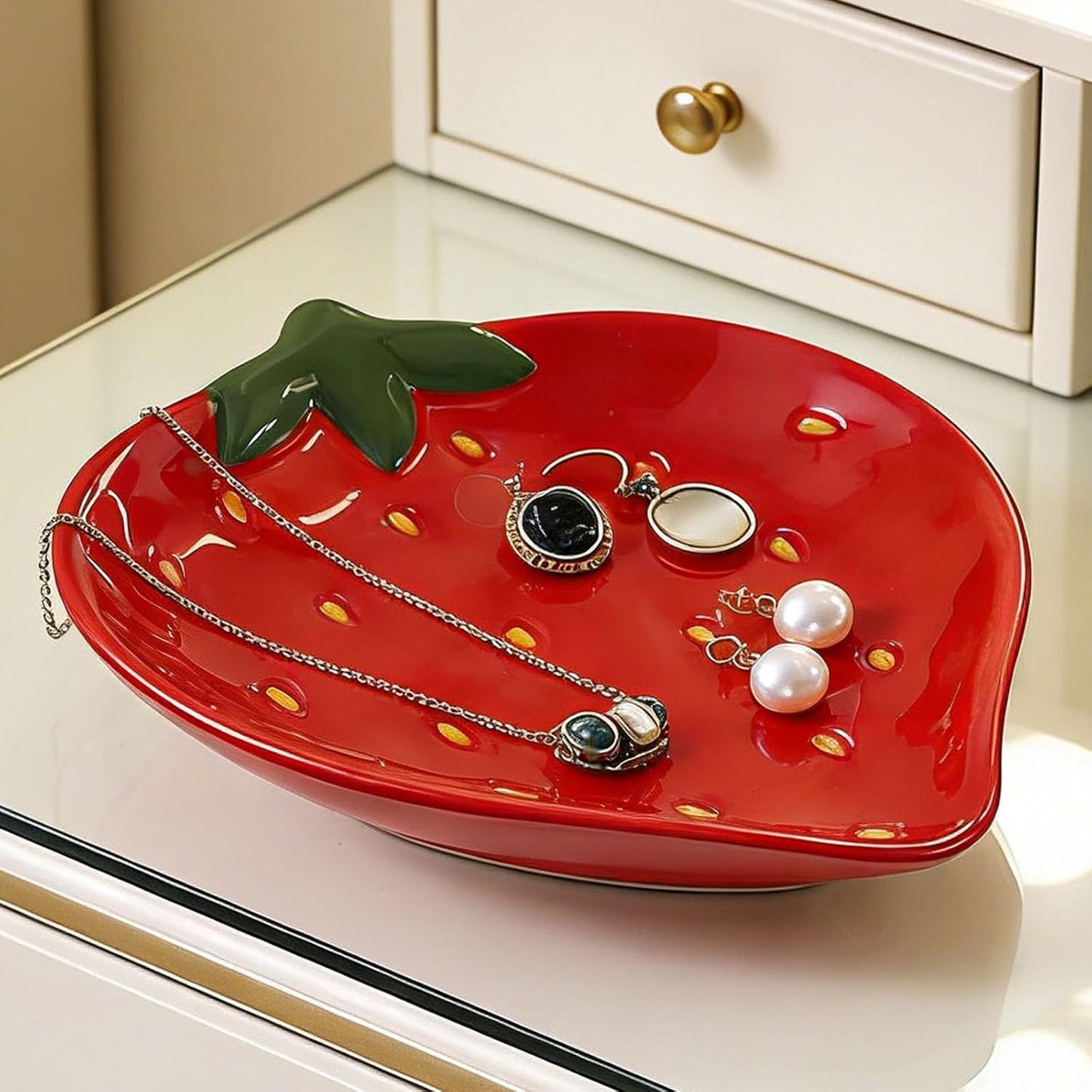 Strawberries Jewelry Dish Tray Ceramic Ring / Red Strawberries Decorative Tray / 5.52 x 4.53 x 0.91