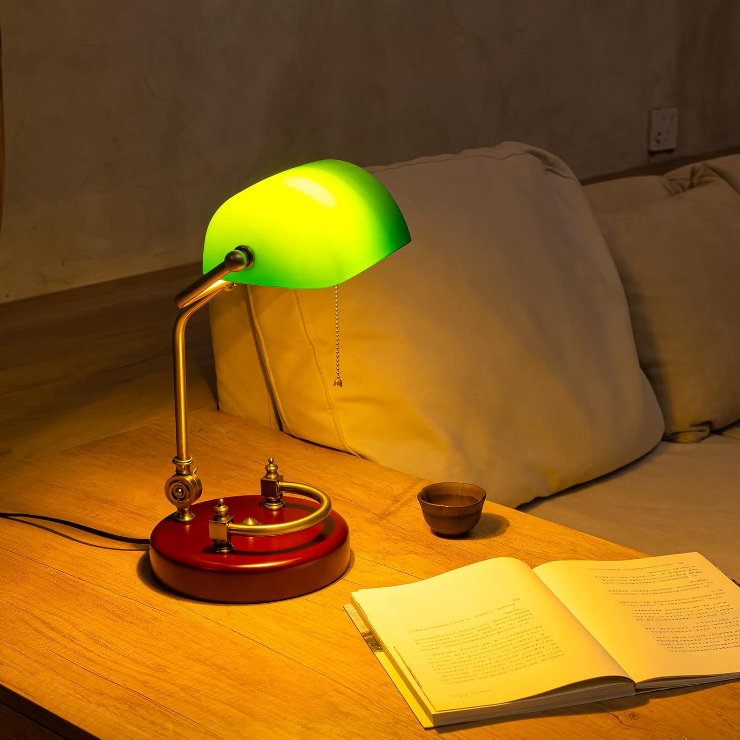 Bankers Lamp Traditional Green Glass Desk Lamp Solid Wood Pull Chain Switch | Plug in Antique Study Reading Library