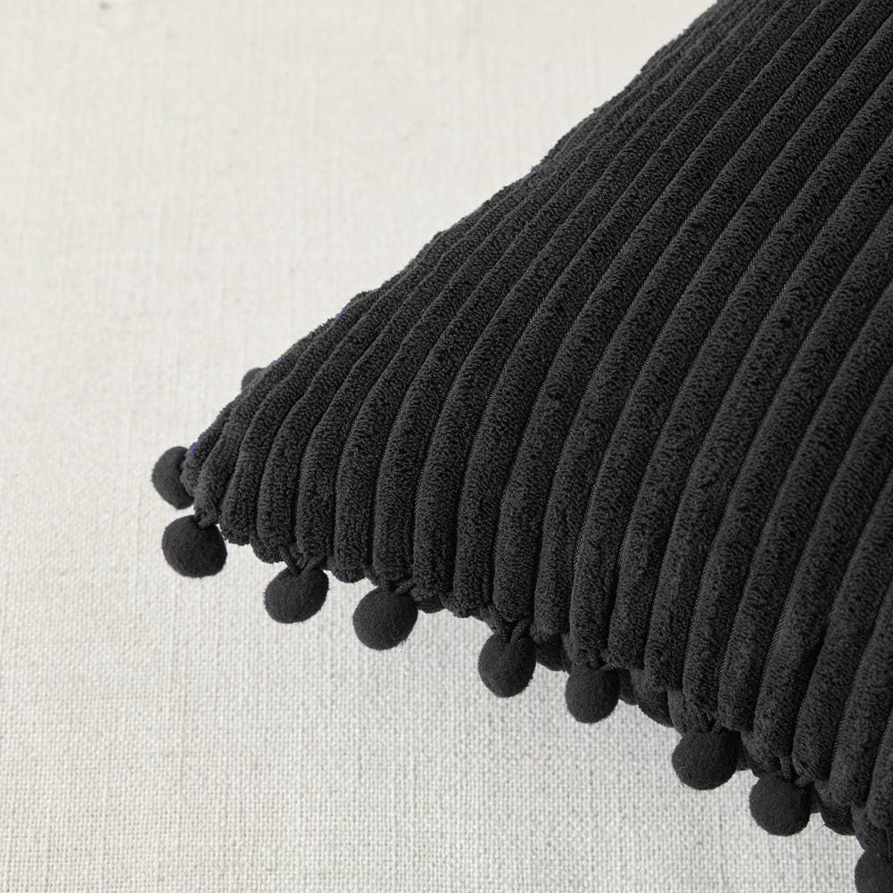 Decorative Throw Pillow Covers / 18 x 18 / Black / Set of 2