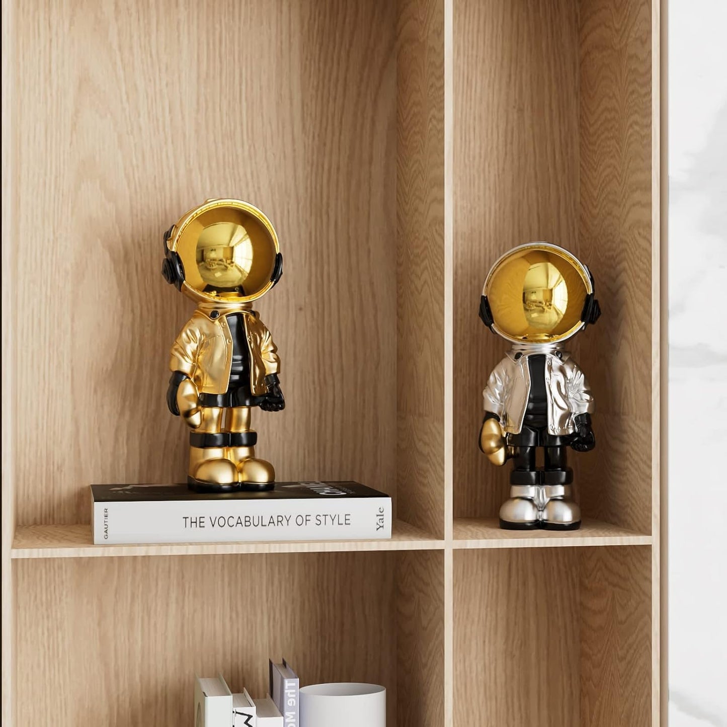 Figurine Statue Astronaut Sculpture Spaceman Decor / Rose Gold / Large