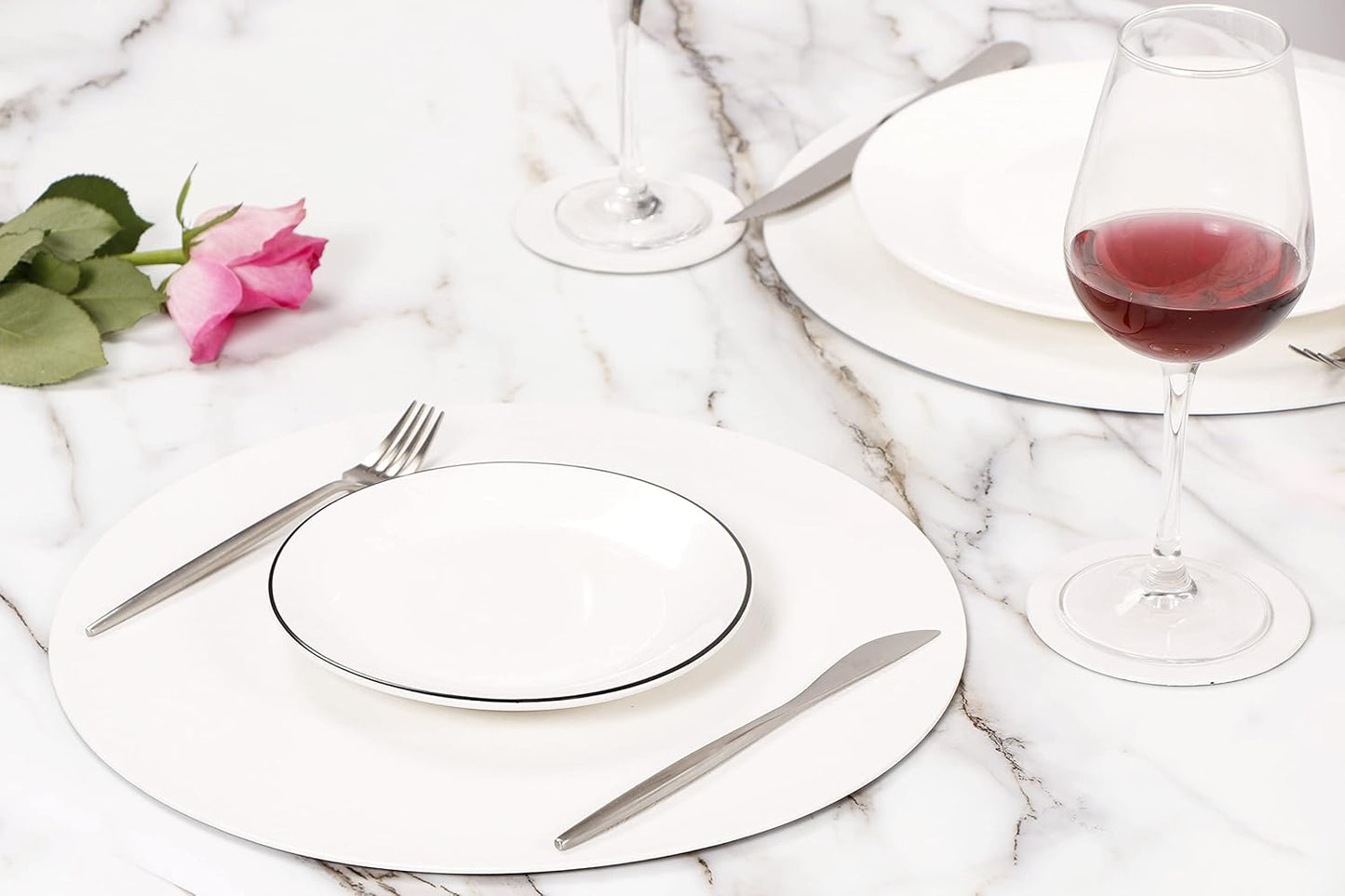 Embossed PU Leather Placemats, Waterproof Coffee Coasters, Kitchen Table Mats, Easy to Wipe Off for Dining Round Table
