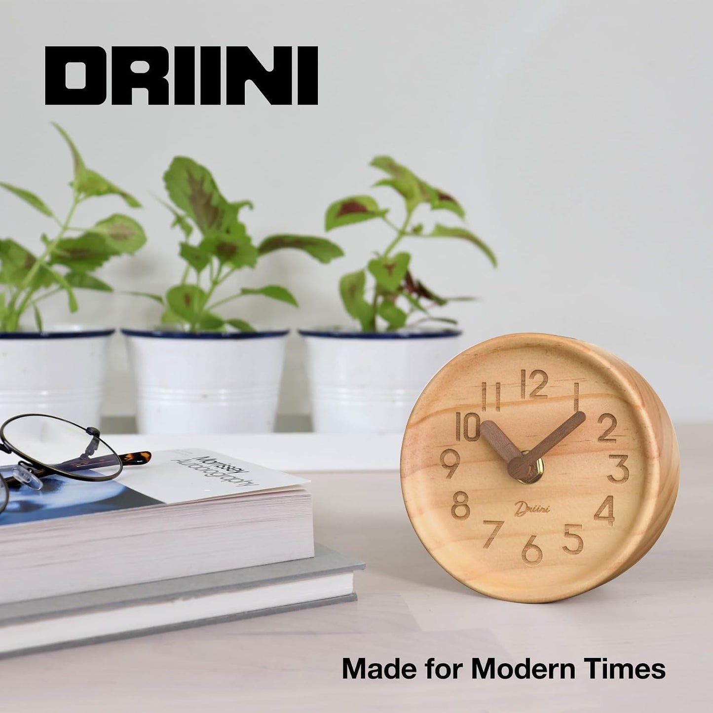 Driini Wooden Analog Desktop Clock – 4.3 in. Decorative Pinewood, No-Tick Design – Easy to Read Silent Sweep Mantle