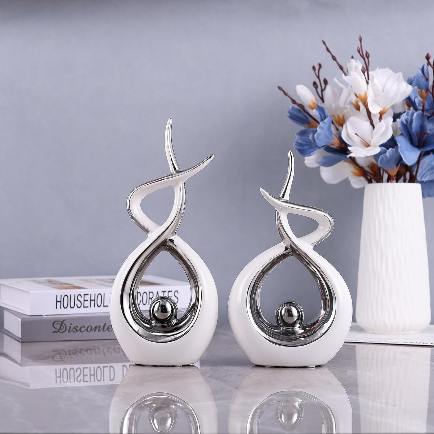 Ceramic Knick Knacks Statues / White Silver / Small