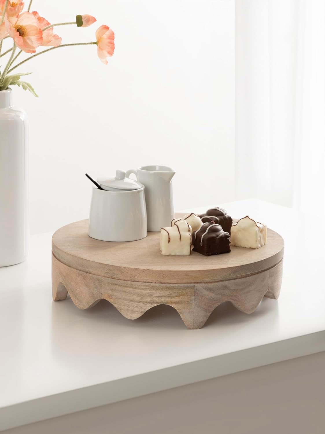 Fairlee Decorative Wavy Round Tray / Natural / 12 Inch / Set of 12