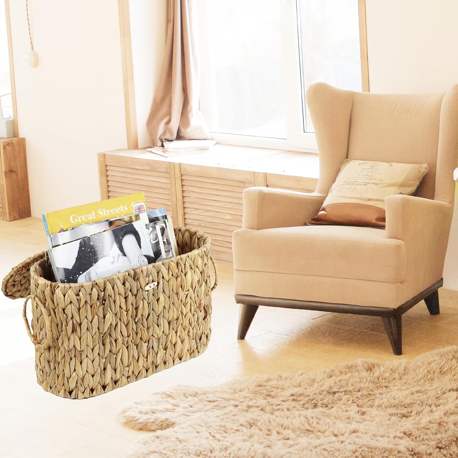 Wicker Basket / Toilet Paper Storage Basket / Natural Water Hyacinth with Lid