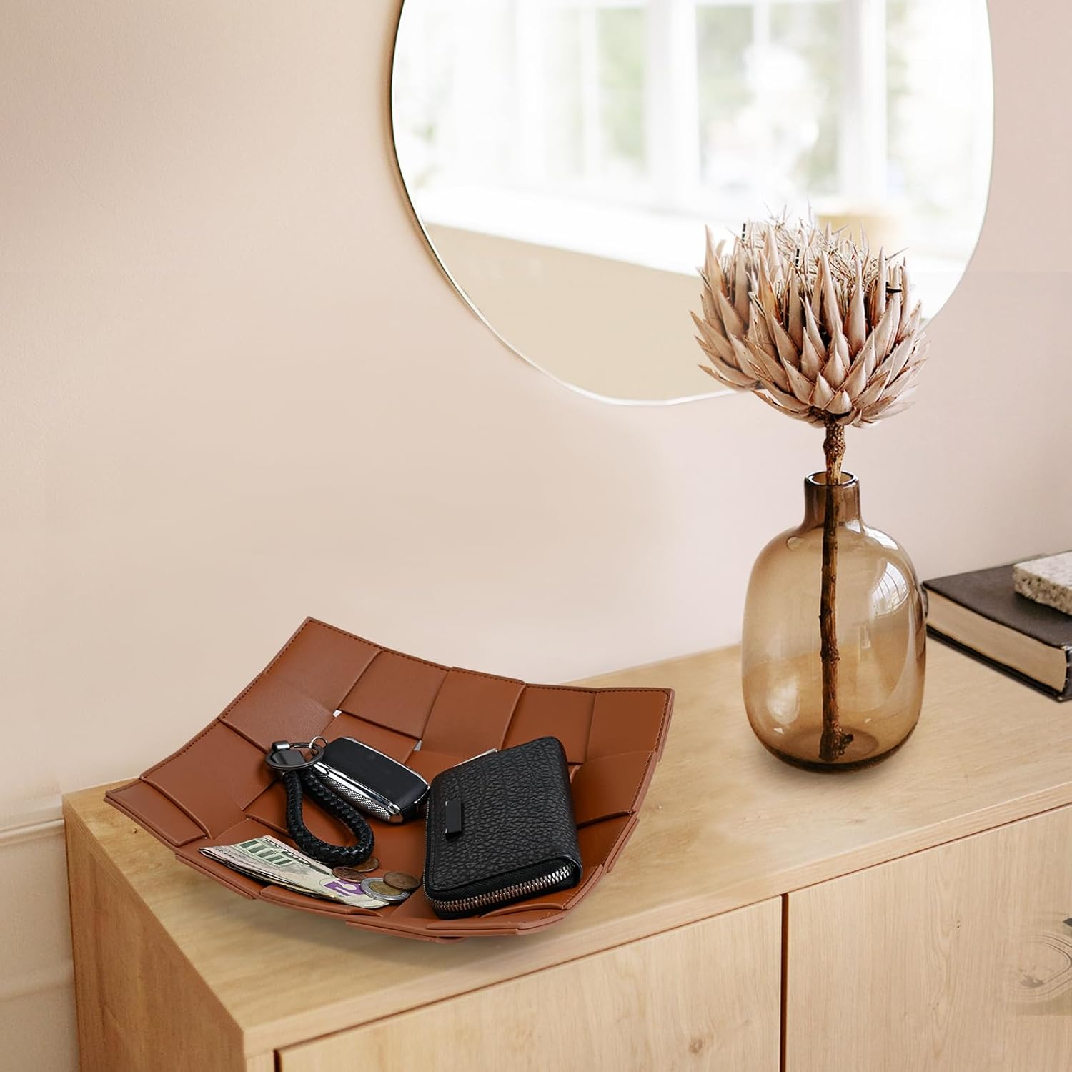Valet Tray PU Leather Key Holder Bowl for Men and Women Entryway Table Nightstand Catchall / Brown