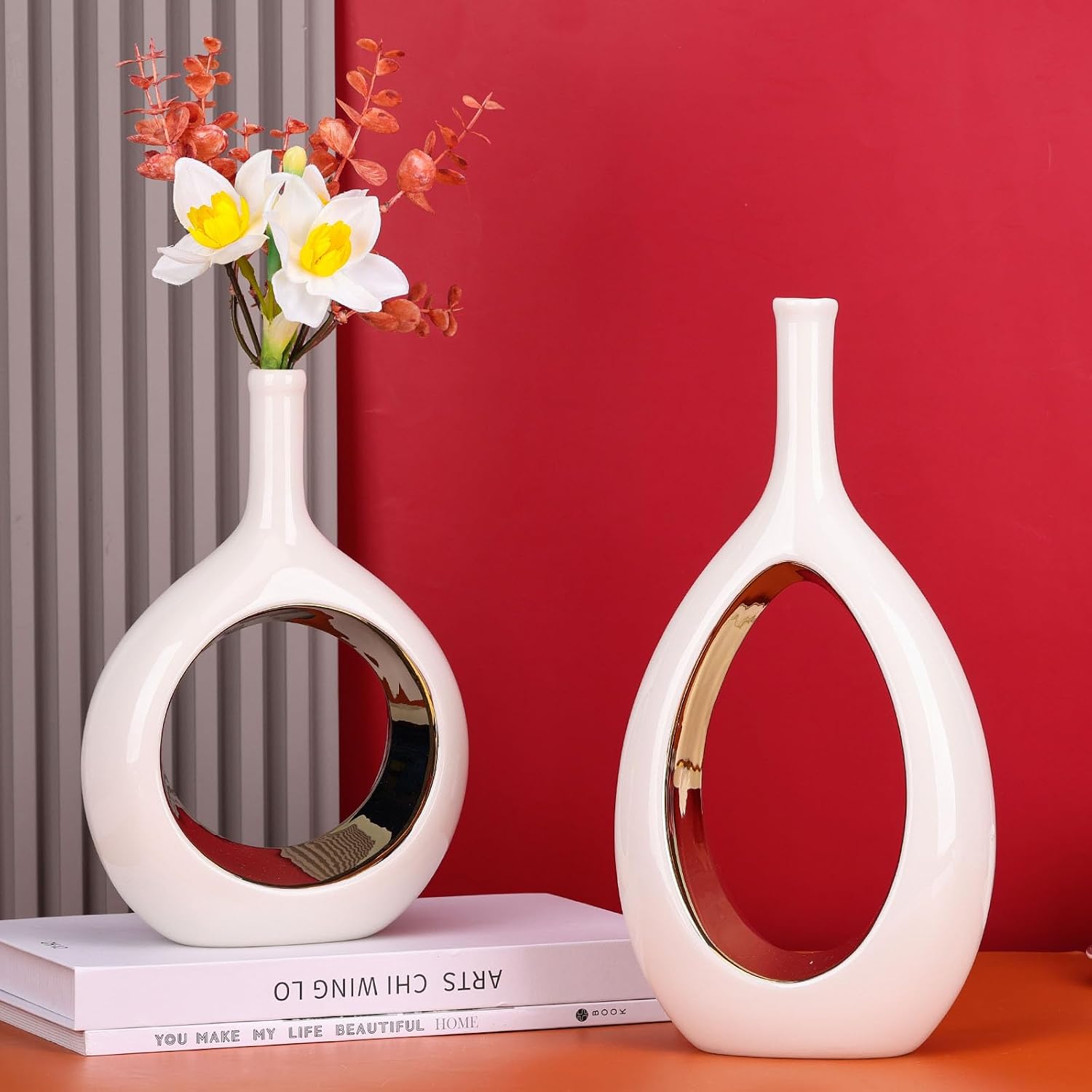 Vase Ceramic White Vases Home Decor / White and Gold