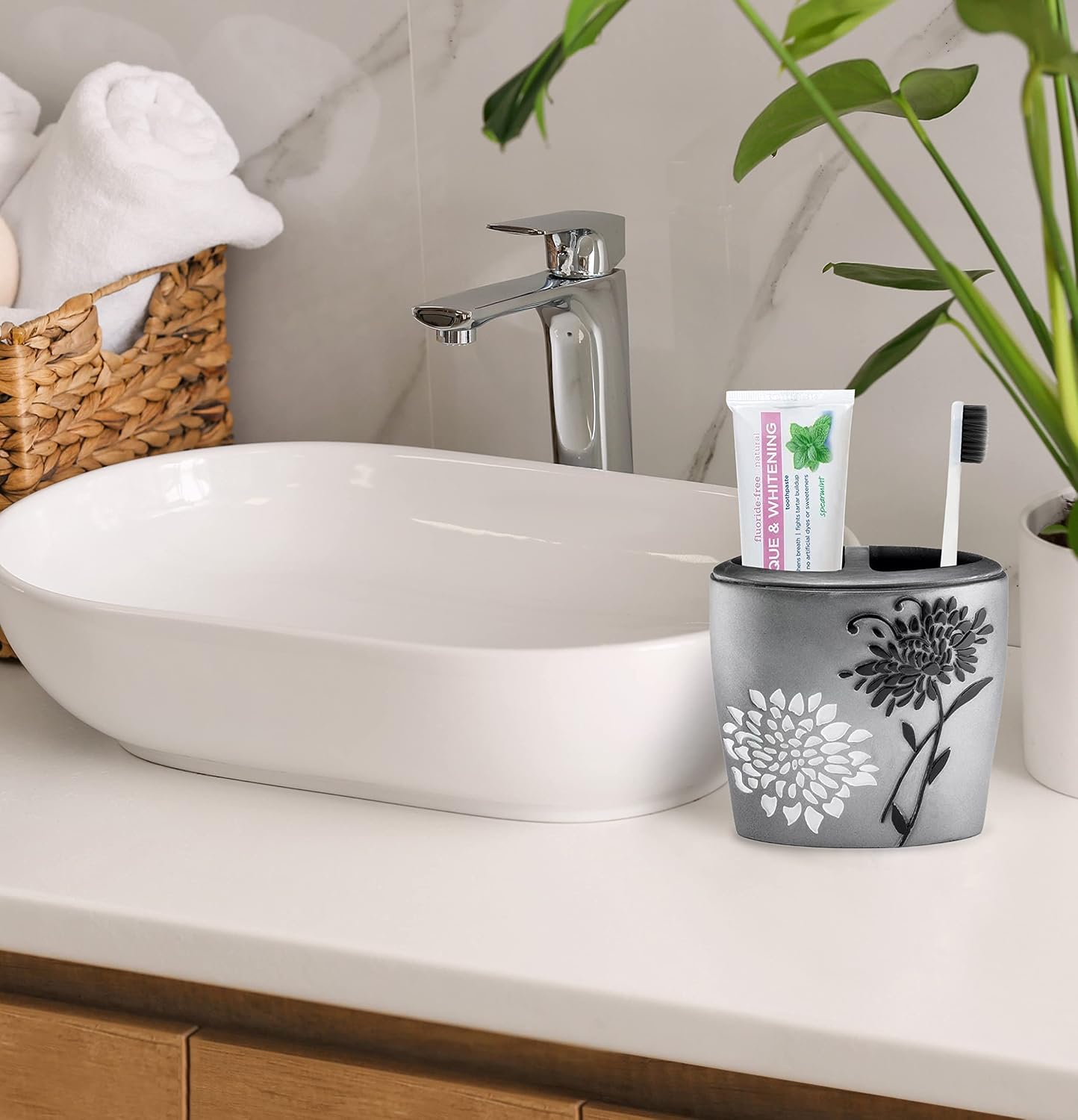 Zahari Home 4pc Erica Bathroom Accessories Sets Modern Classic Soap Dispenser, Tumbler, Tooth Brush Holder and Soap