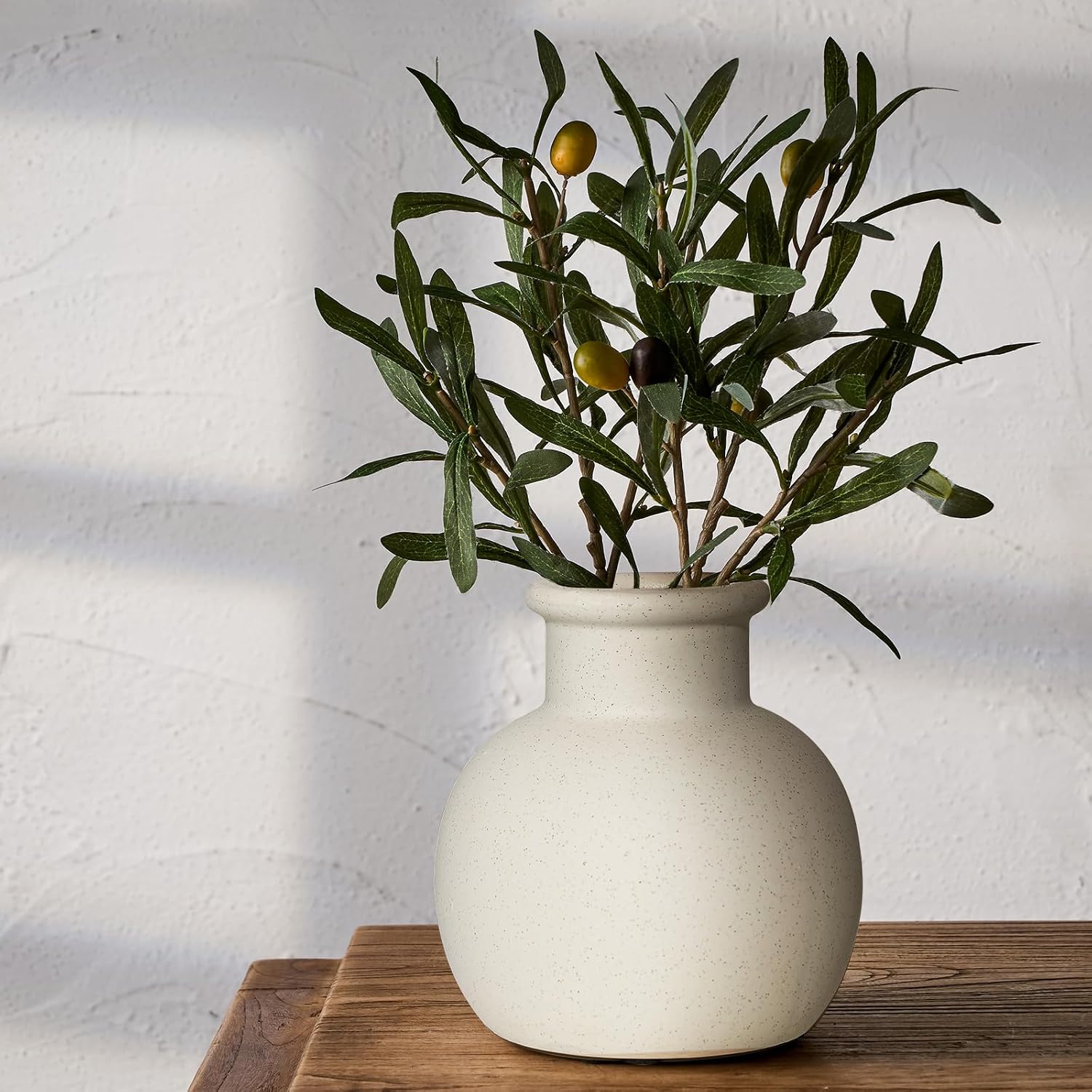 Spotted Ceramic Modern Vase / 18795-white / 5.8 Inch