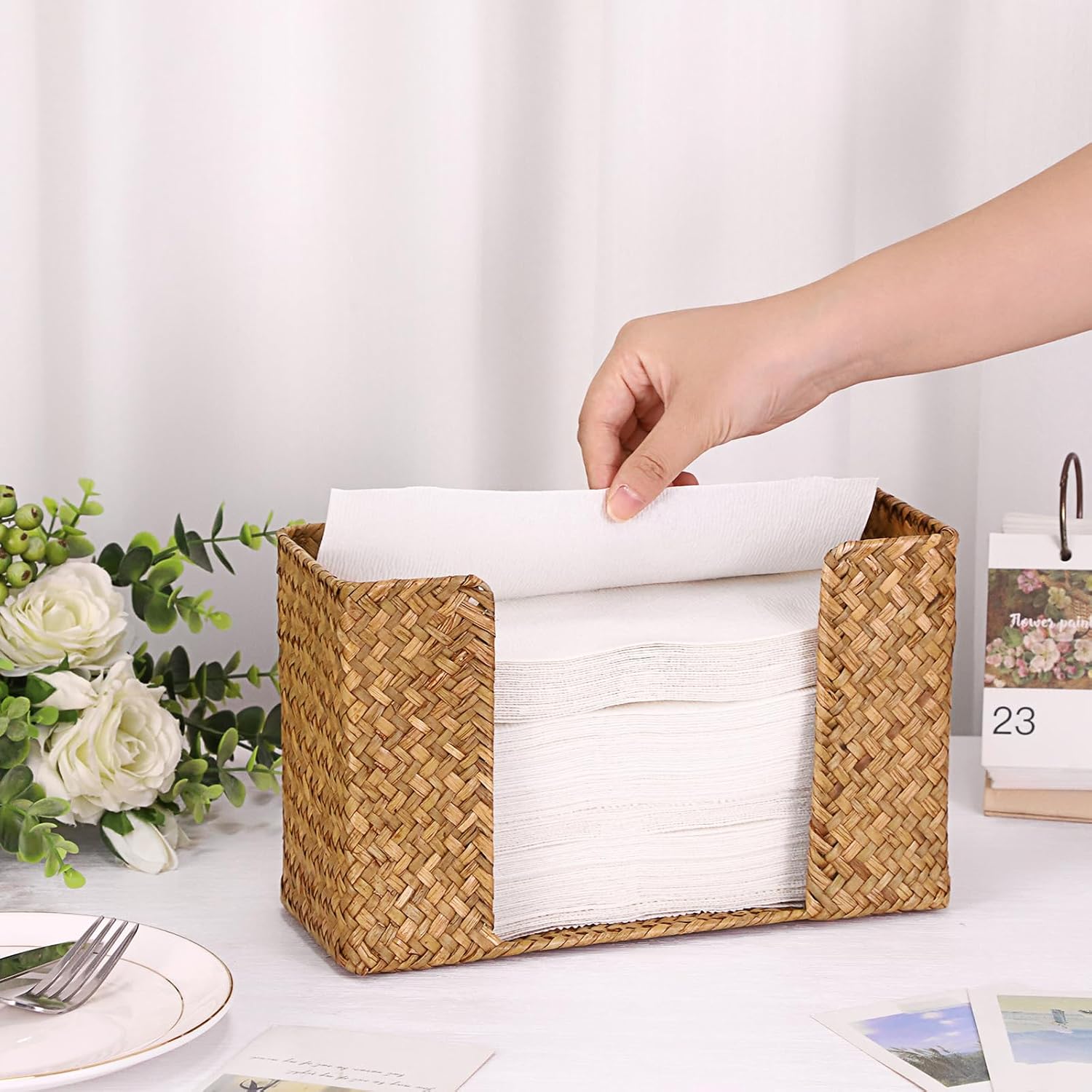 Folded Paper Towel Holder Wicker Countertop Paper Towels Dispenser / Caramel