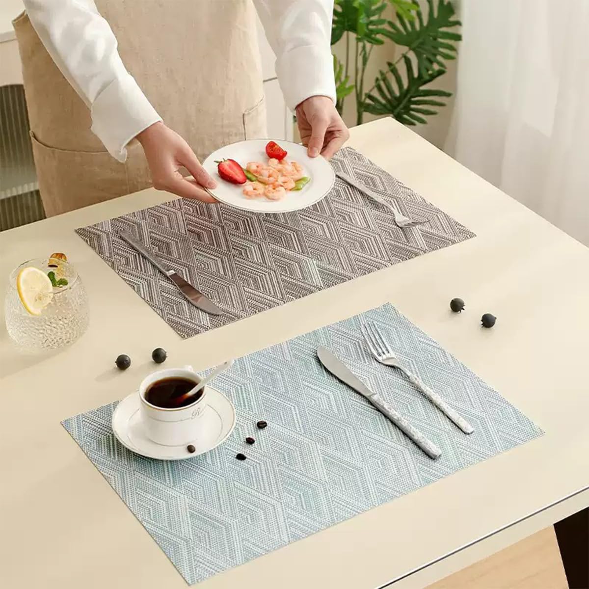 Druable Placemats Set of 8, Plastic Heat-Resistant Non-Slip Vinyl Place Mats Washable Easy to Clean Indoor Outdoor