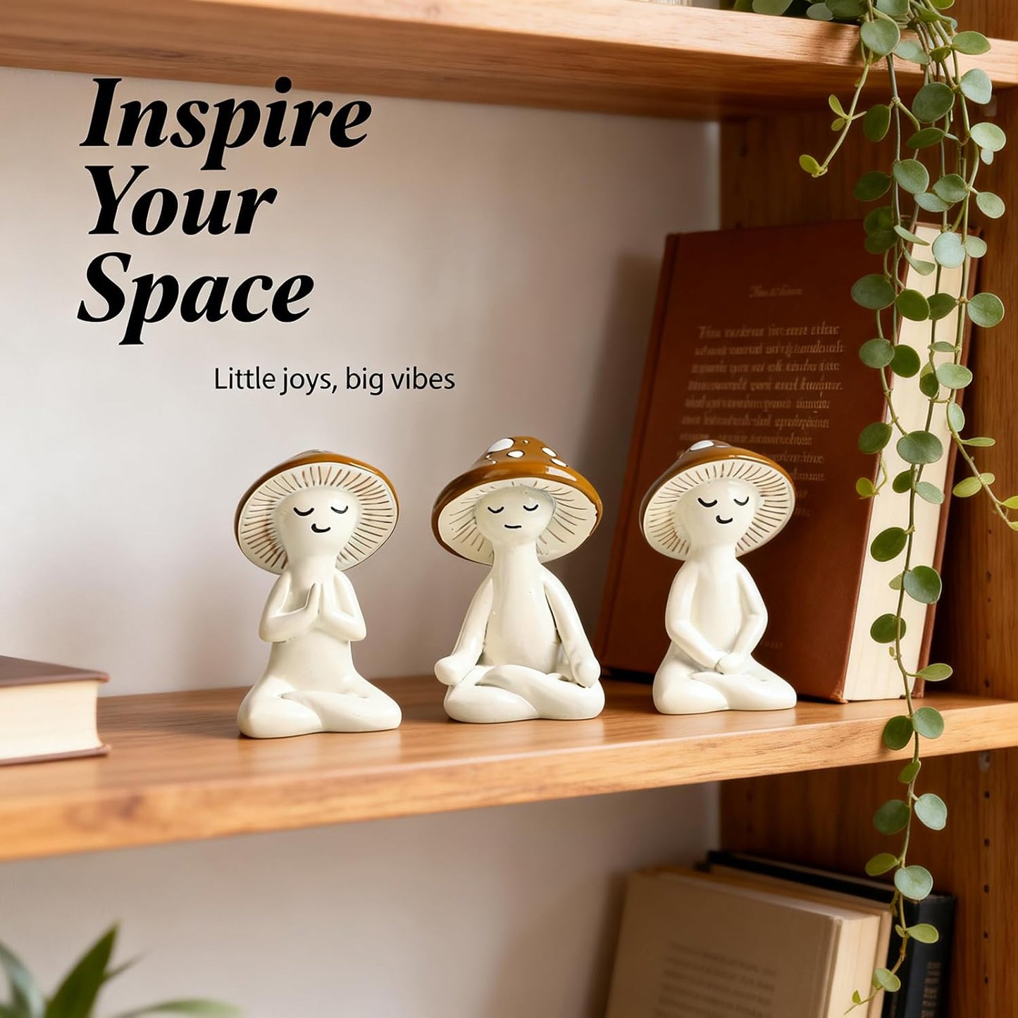 Mushroom Decor Figurines / White-brown / Set of 3
