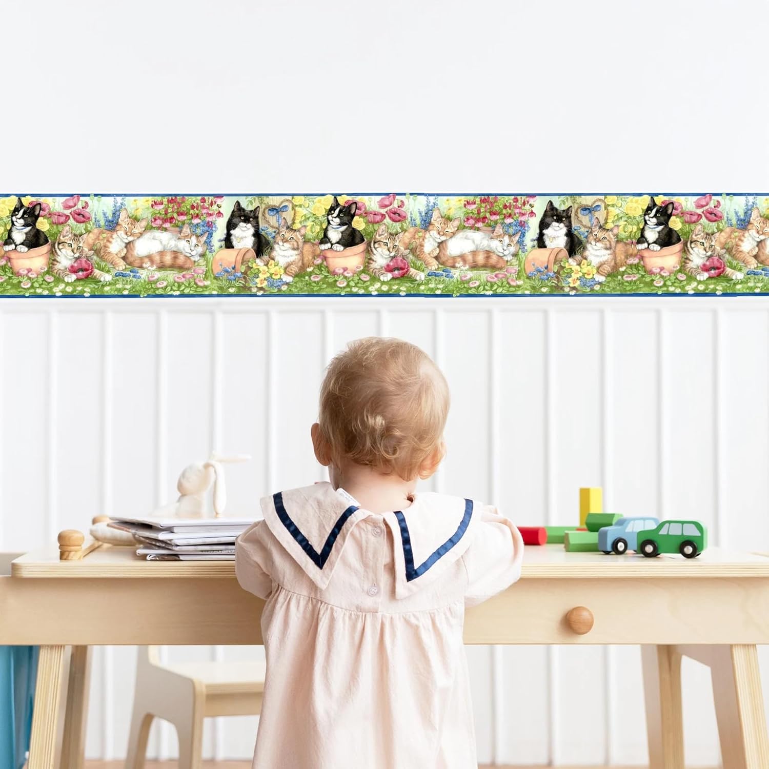 Wallpaper Border / Cats in Flower Garden
