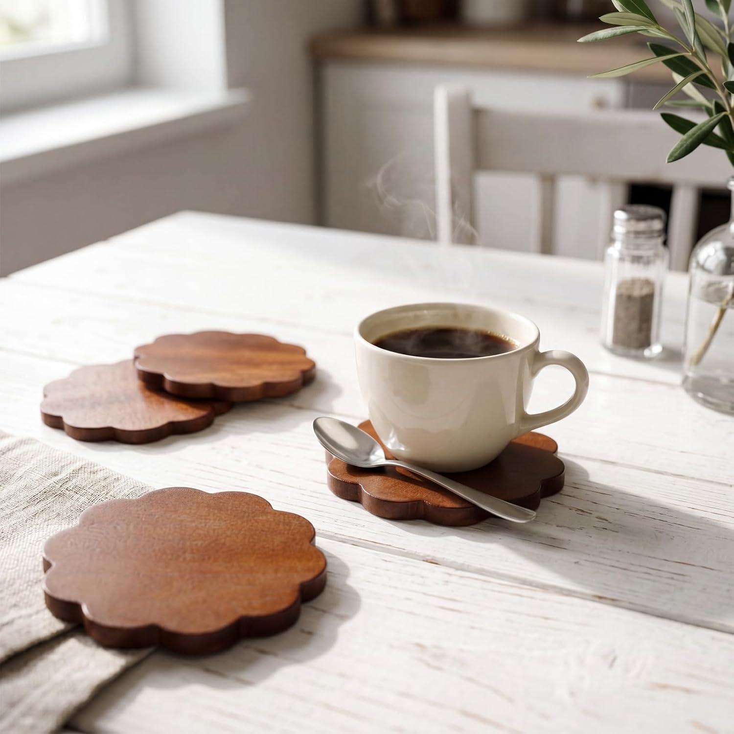Scalloped Wooden Coasters Wood Color Round Stackable Drink / 3.9 Inch / Classic / Natural / Set of 6