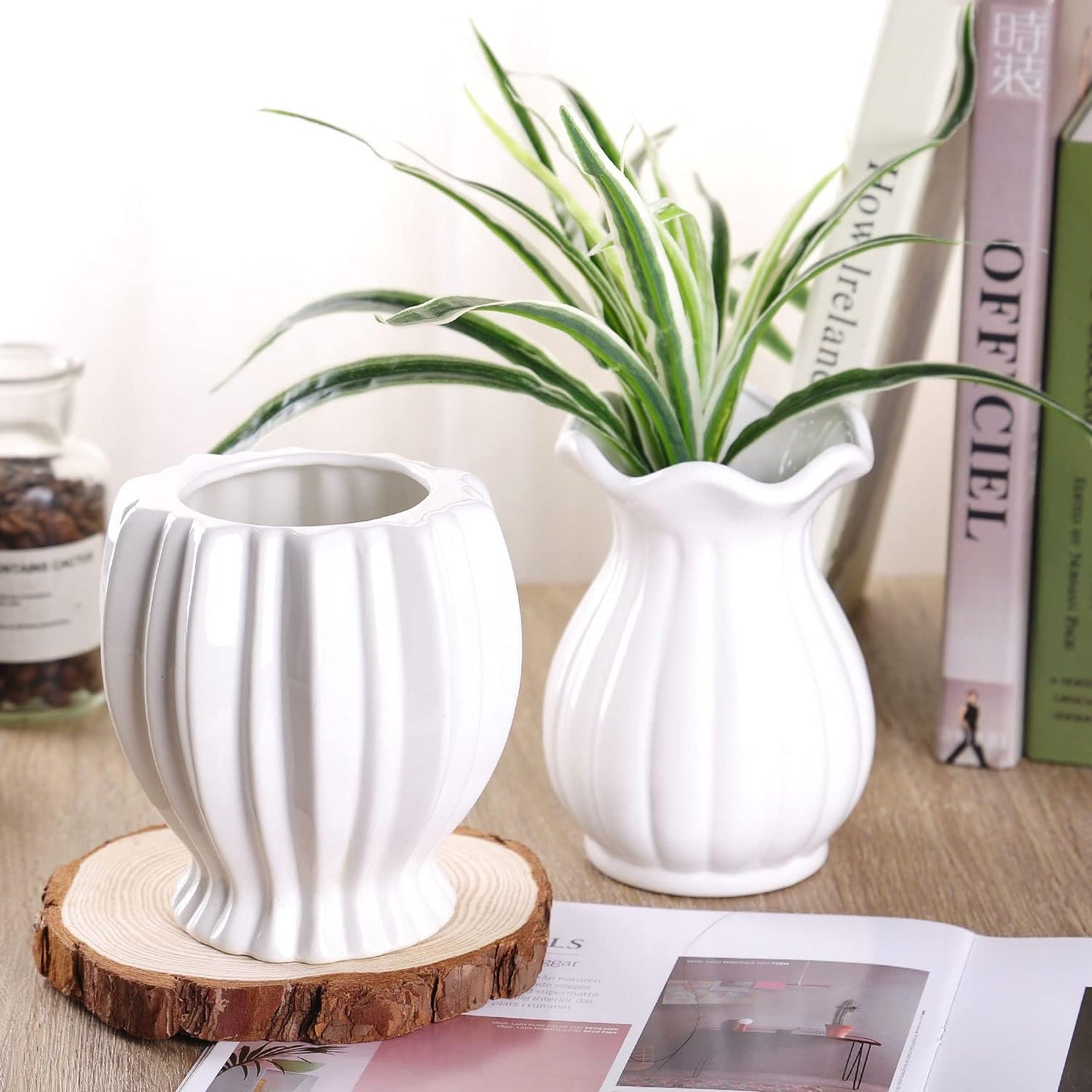 Modern Ribbed Design Small Ceramic Decorative Tabletop Centerpiece Vase / Asian / White / 6 Inch