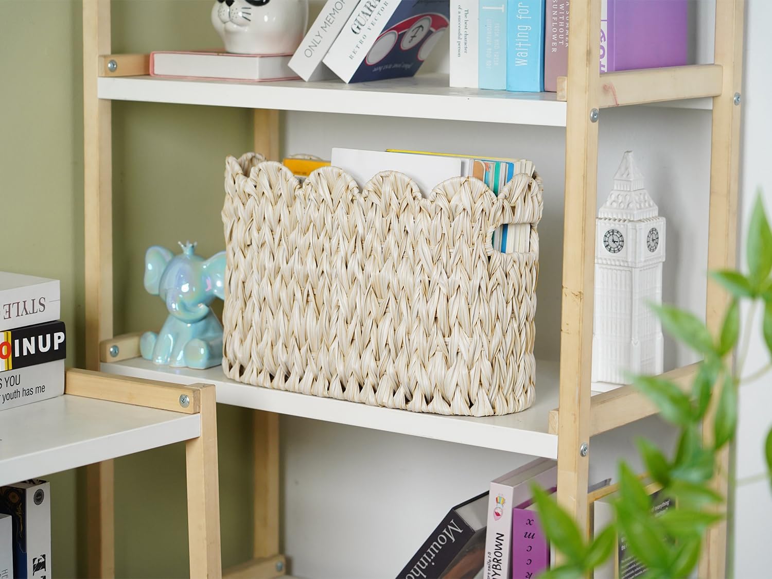 Boho Decorative Scalloped Baskets / Milky White