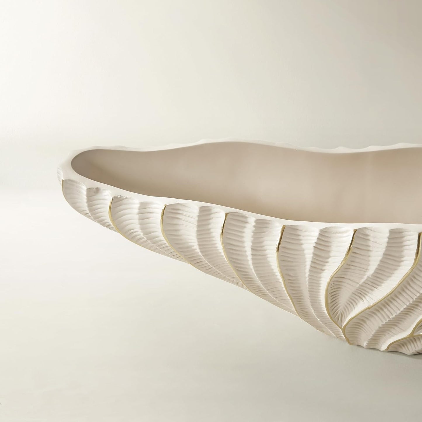 Hand-Etched Ridges / Ivory / 25.6 Inch