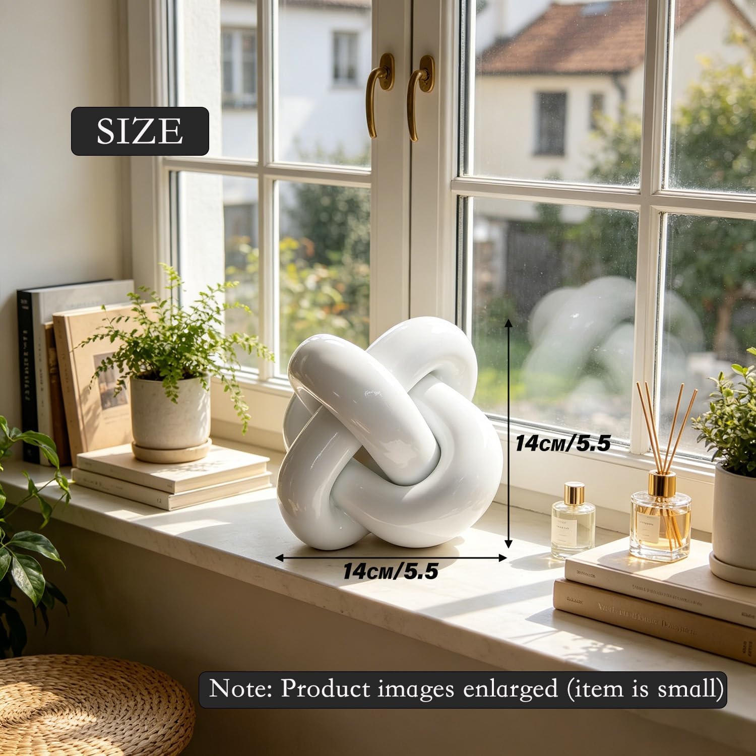 Home Décor Accents / White