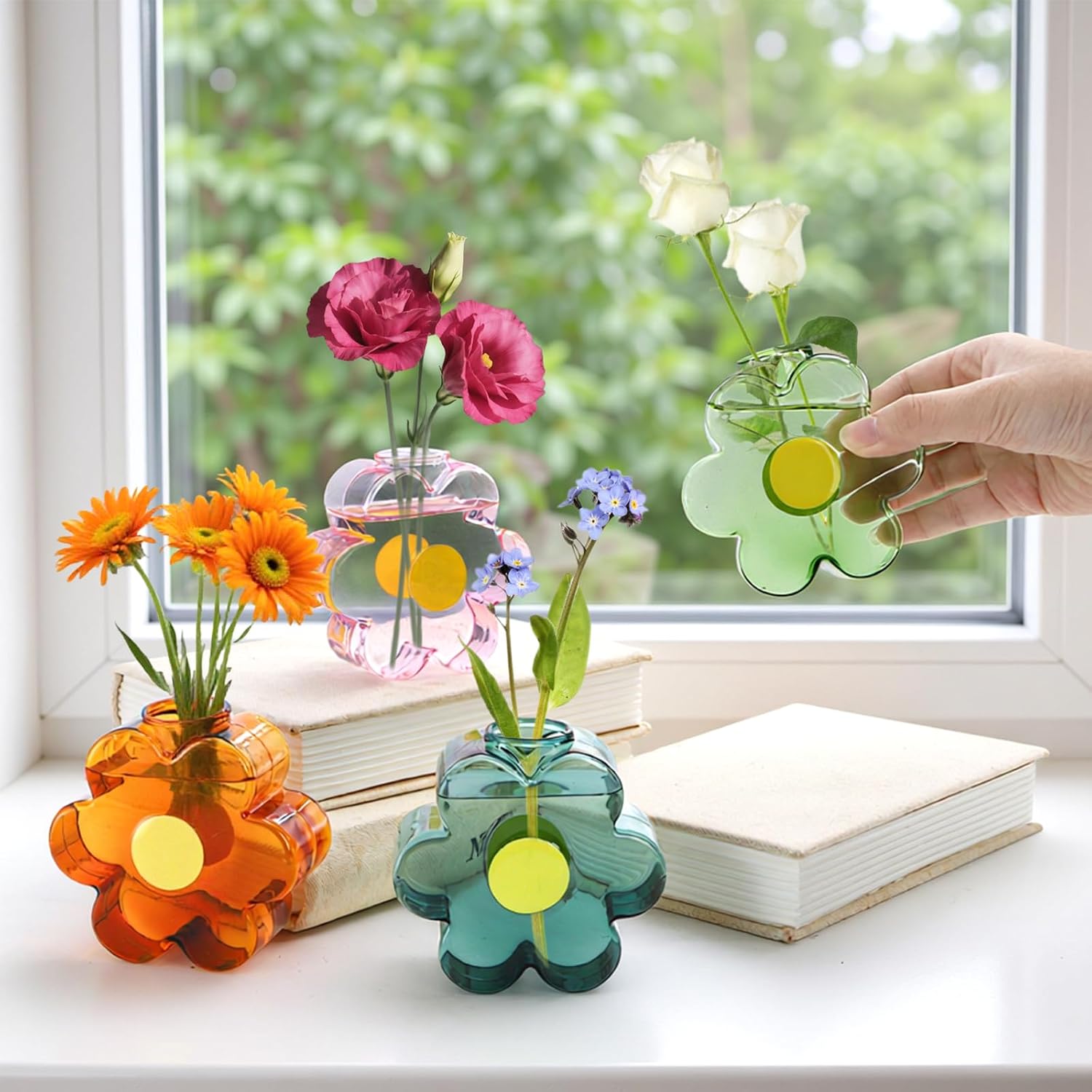 Glass Flower Shaped Vase / Set of 4