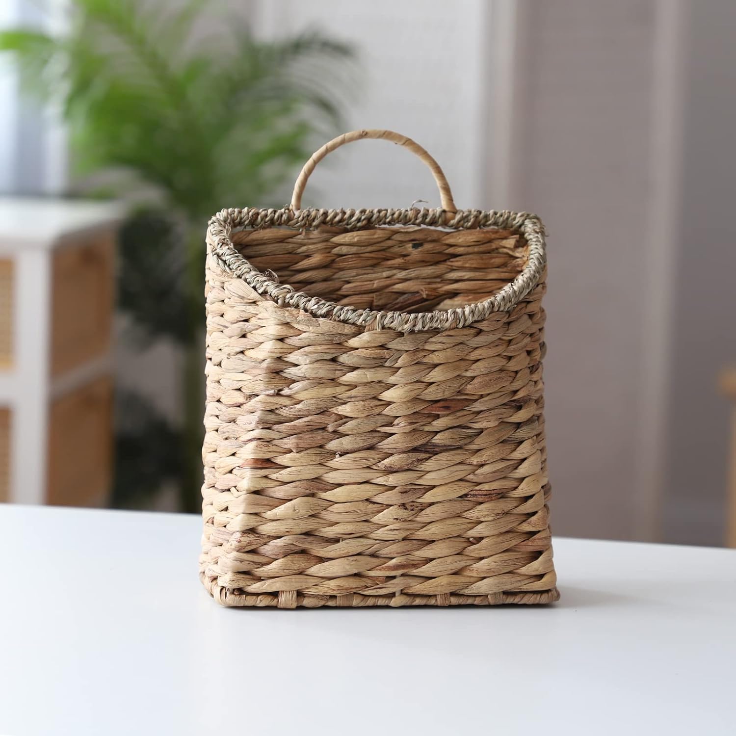 Woven Hanging Basket Water Hyacinth Hanging Wall Basket Wicker Handmade Baskets / Seagrass Mouth
