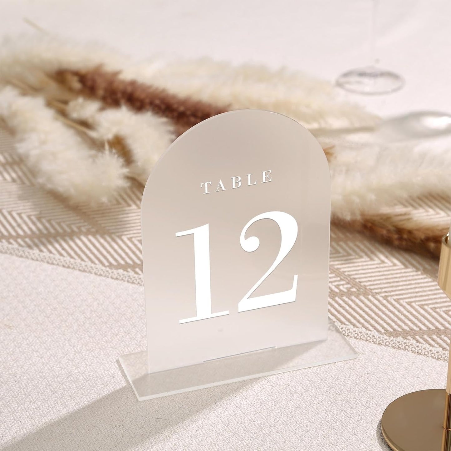 UNIQOOO Frosted Arch Wedding Table Numbers with Stands 1-20, 5x7" Acrylic Display Signs and Holders, Pack of 20