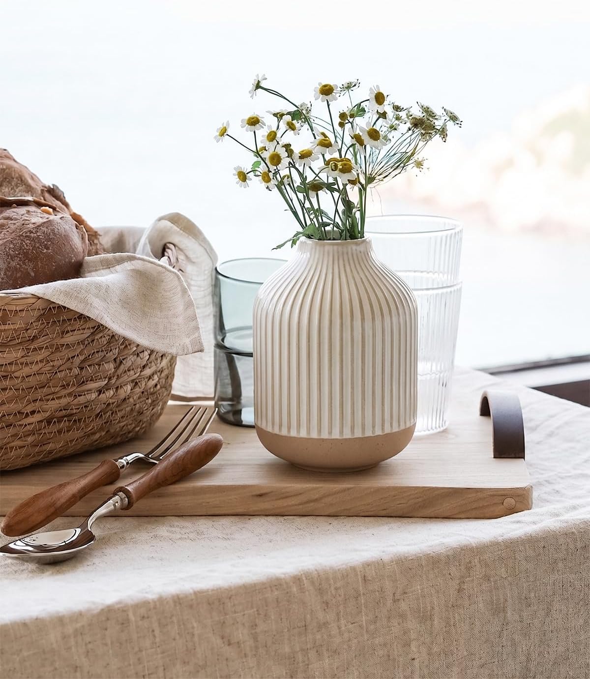 Rustic Vase / Lines / White / 5.3 Inch
