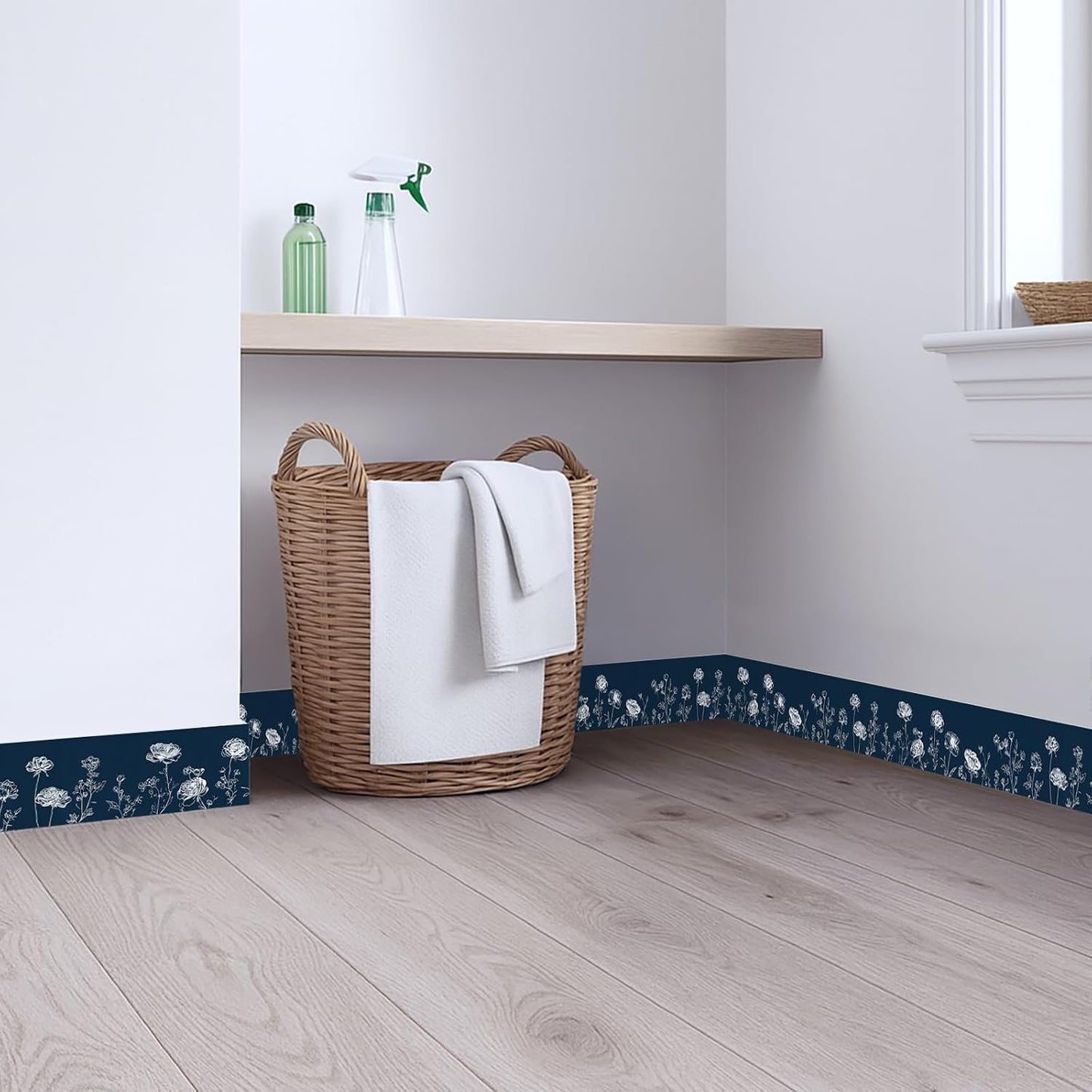 Wall Border Peel and Stick White Floral Wallpaper Border Minimalist / Dandelion / Blue / 196 x 4