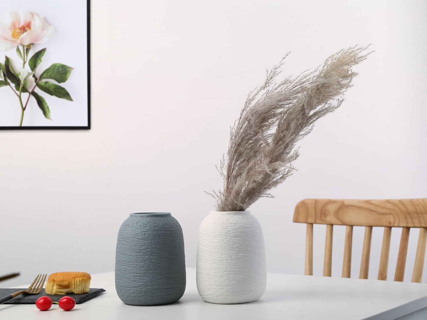 Ceramic Vases / Vases / White