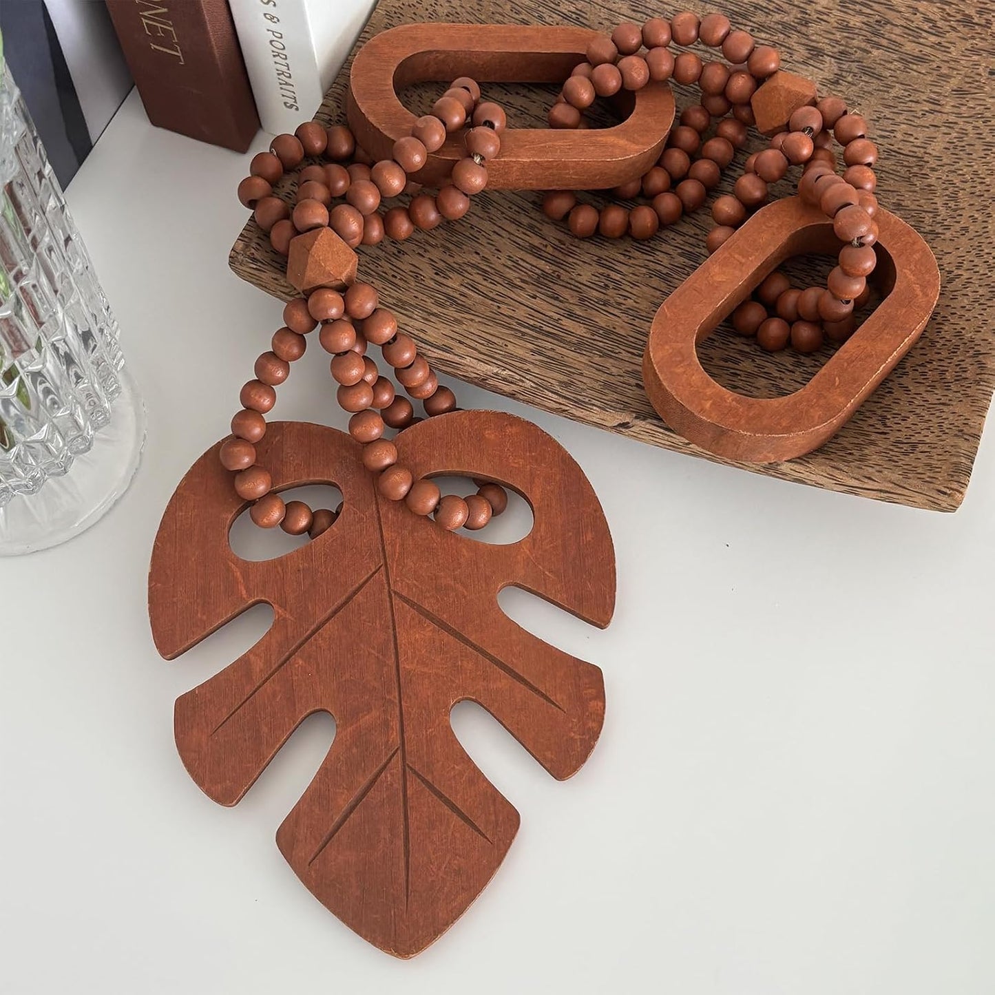 Knot Beaded Garland Decor / Brown