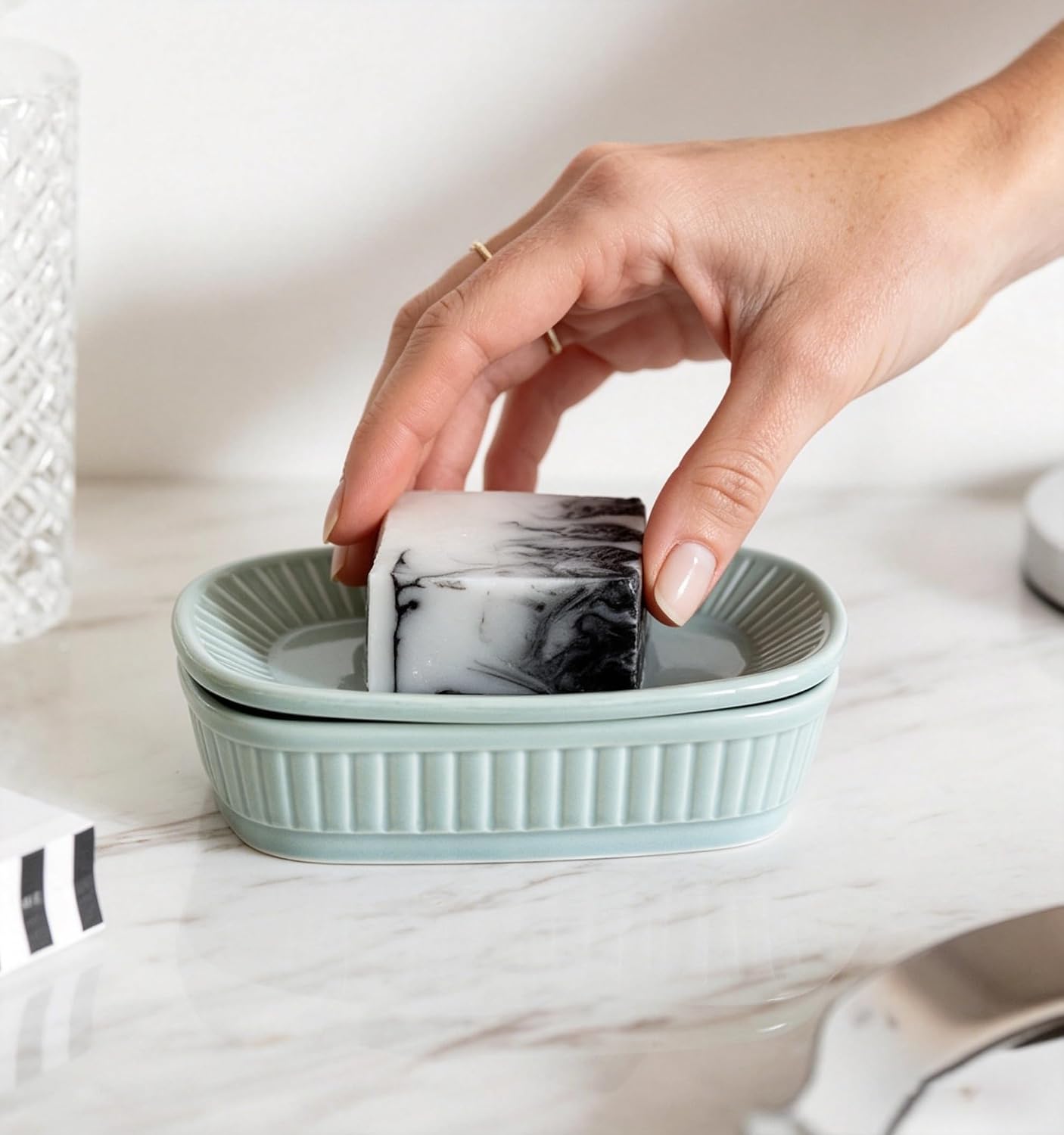 Bar Soap Holder / Ceramic Soap Dish