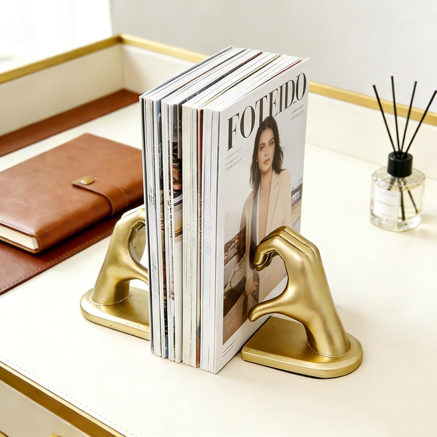 Bookends / Non-Skid Bookend / Medium / Golden / Gold