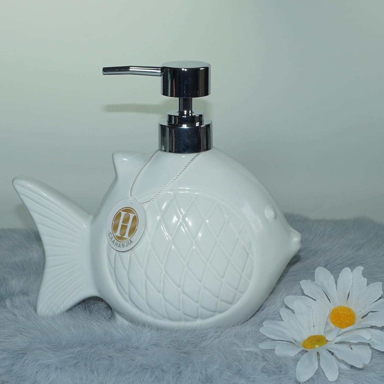 Ceramic Soap Dispenser / Ocean / White